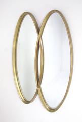 Hollywood Regency Giltwood Wall Mirror of Dual Interlocking Ovals, circa 1950s