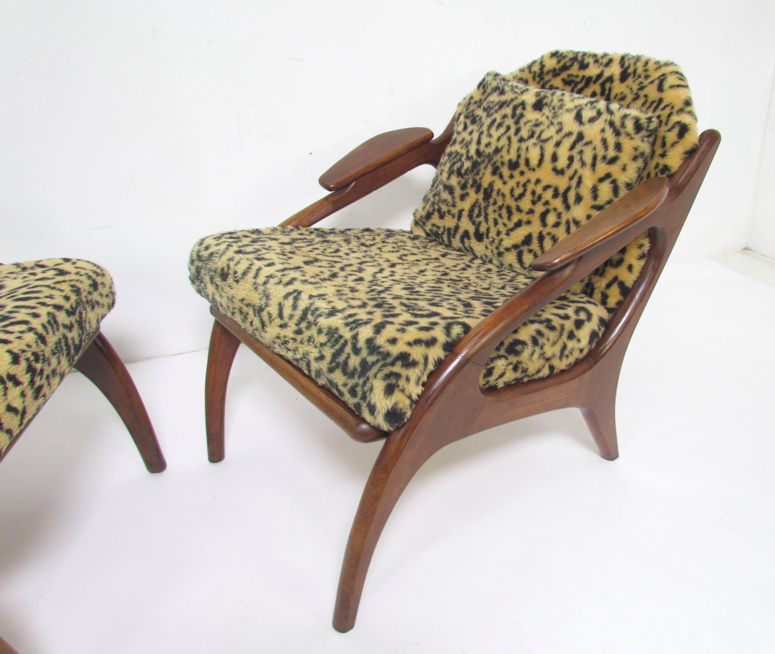 Mid-Century Modern Pair of Sculptural Lounge Chairs by Adrian Pearsall for Craft Associates