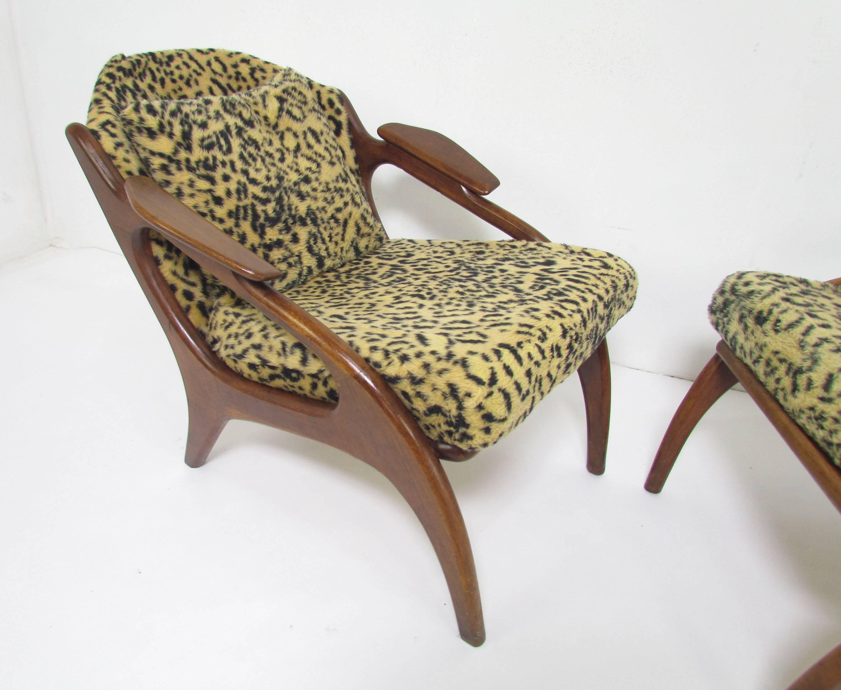 Pair of sculptural lounge chairs designed by Adrian Pearsall for his company Craft Associates, with an obvious nod to the influence of Vladimir Kagan.
