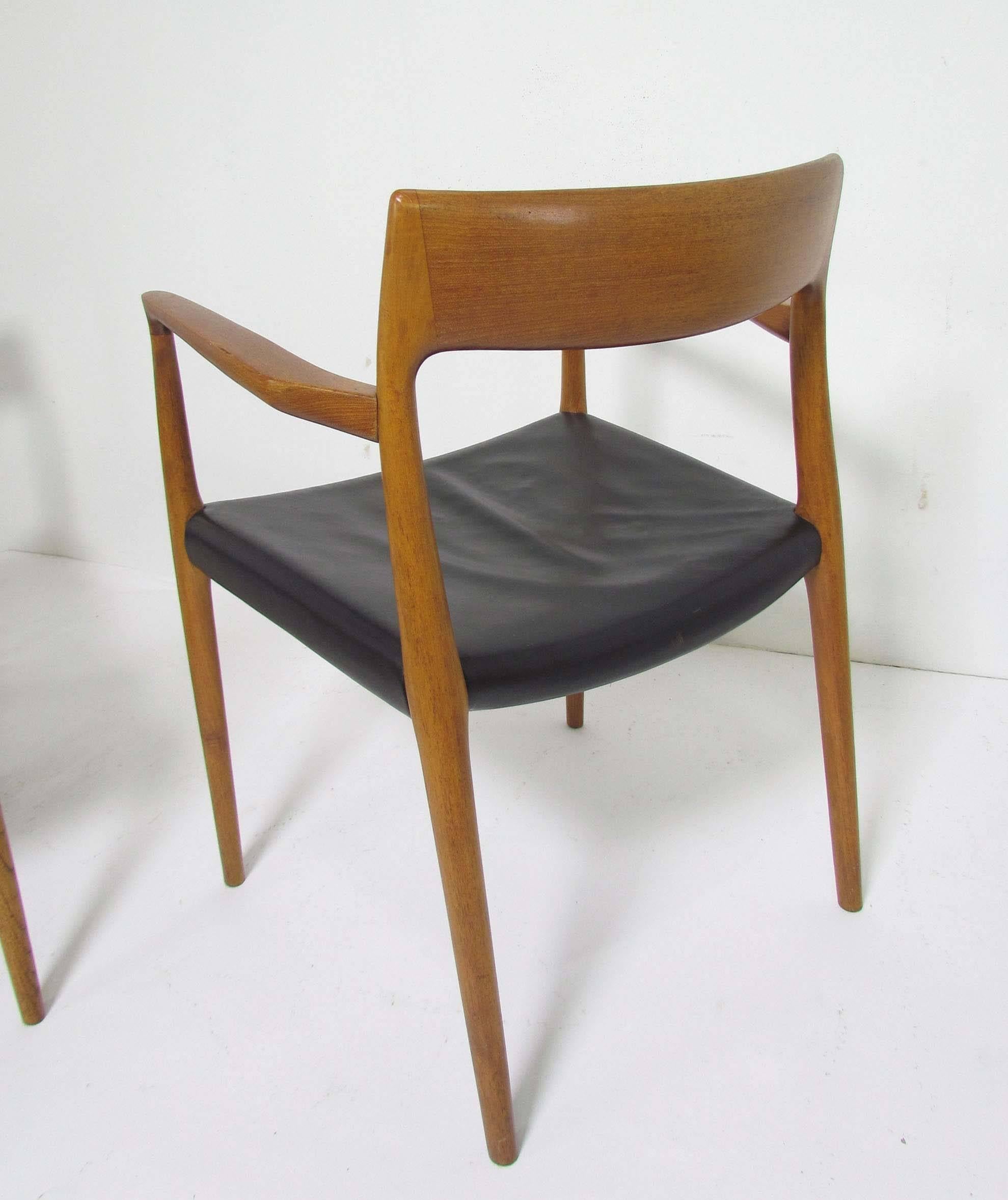Set of Five Danish Teak Dining Chairs by Niels Moller for Jl Moller, circa 1960s In Good Condition In Peabody, MA