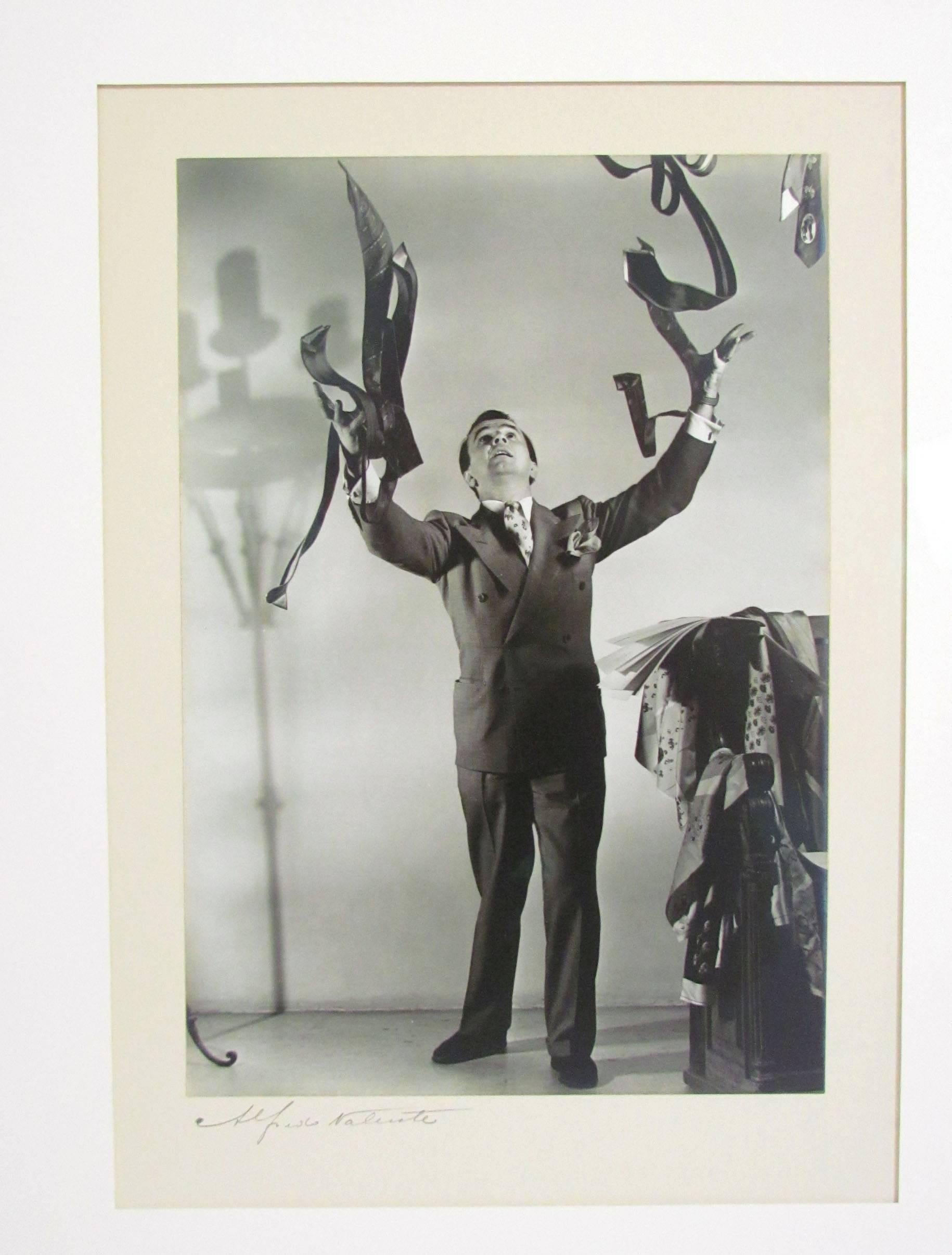 Paar Fotografien aus Silbergelatinesilber von Alfredo Valente (Moderne der Mitte des Jahrhunderts) im Angebot