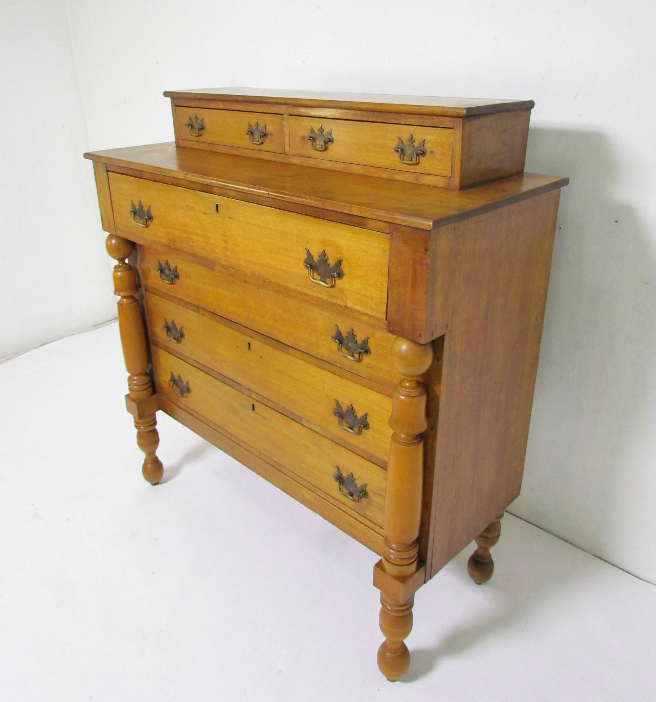 Antique American Sheraton maple dresser, decktop of two drawers over four drawers. Wonderful ball and block turnings. From a Salem, MA home, circa 1840.