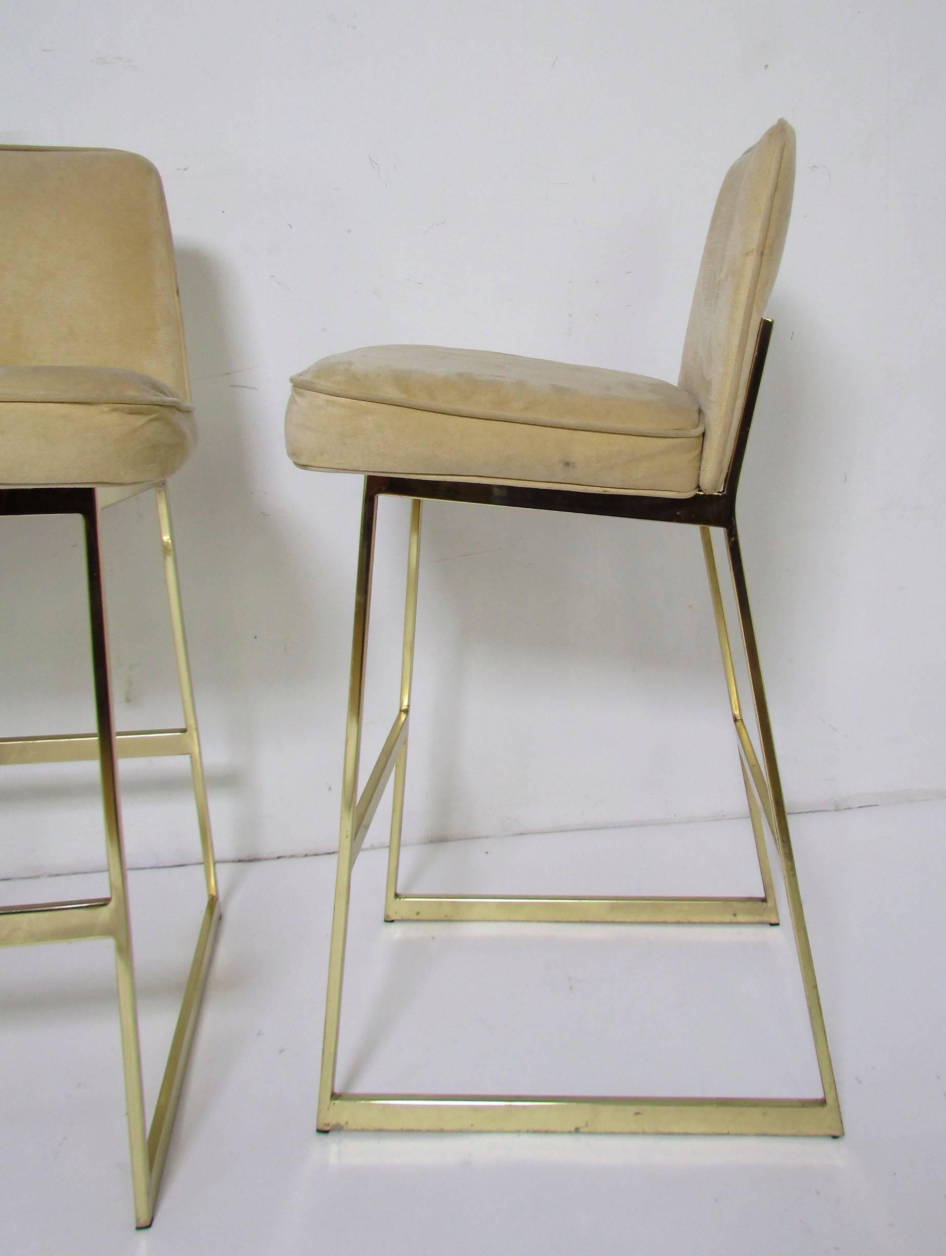 Mid-Century Modern Set of Three Brass Bar Stools in the Manner of Milo Baughman by Tri-Mark