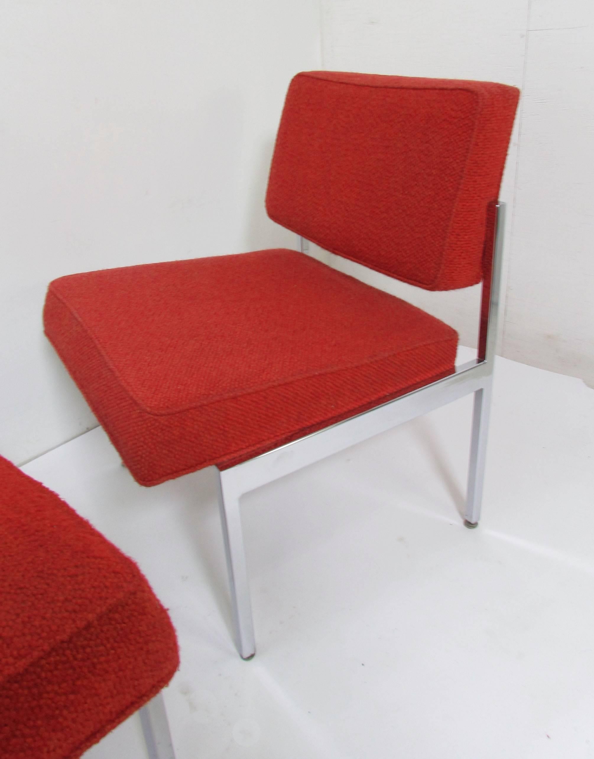Steelcase Loveseat and Pair of Lounge Chairs Suite, circa 1960s In Good Condition In Peabody, MA