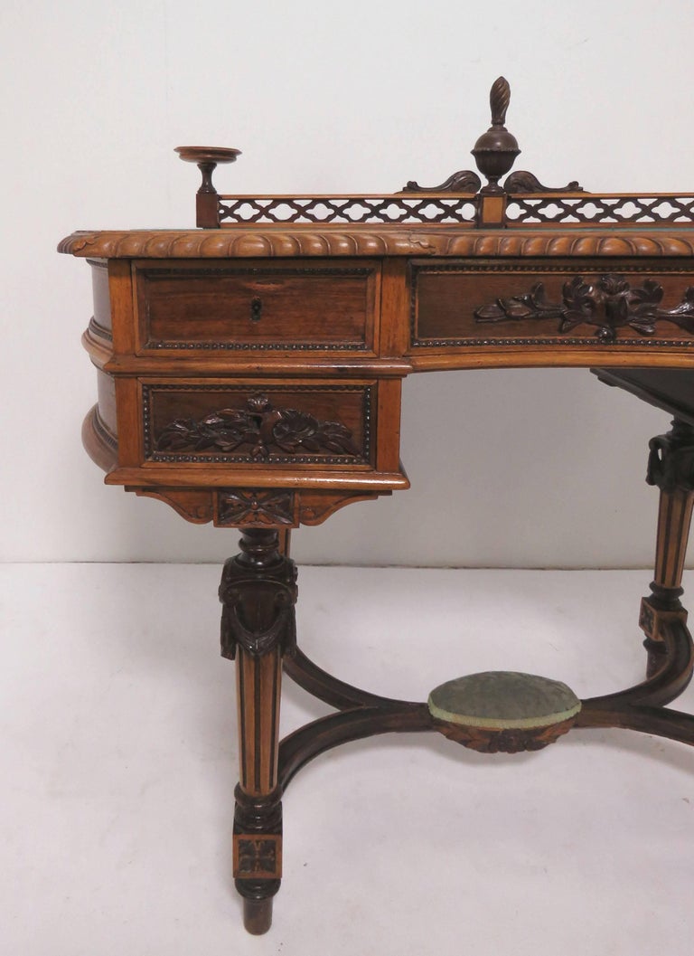 Antique Victorian Era Ladies Writing Desk, Circa 1860s At 1stdibs Antique Victorian Era Ladies Writing Desk, circa 1860s In Good Condition For Sale In Peabody - Antique Victorian Era Ladies Writing Desk, Circa 1860s At 1stdibs