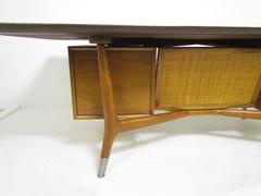 Mid-Century Modern Executive Desk and Work Station in Manner of Gio Ponti