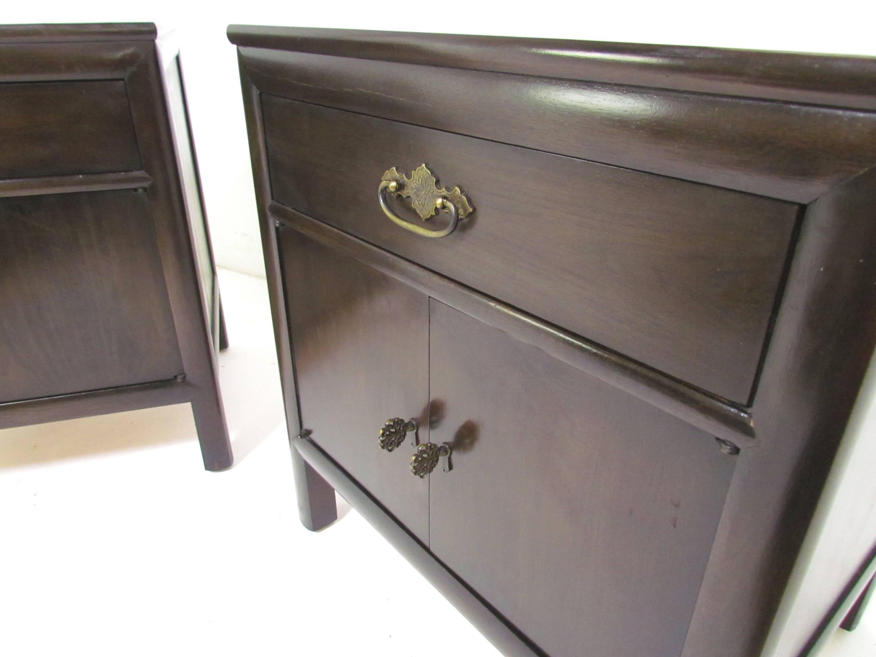American Pair of Mid-Century Asian Inspired Nightstands by Ray Sabota for Century 
