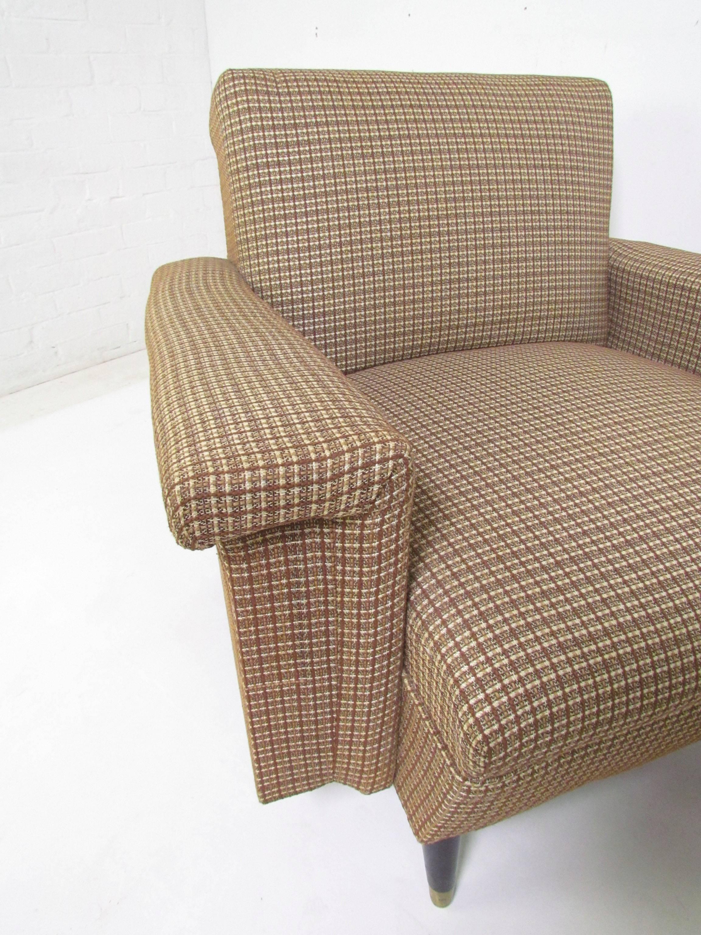 Pair of Mid-Century American Modern Box-Form Club Lounge Chairs  3