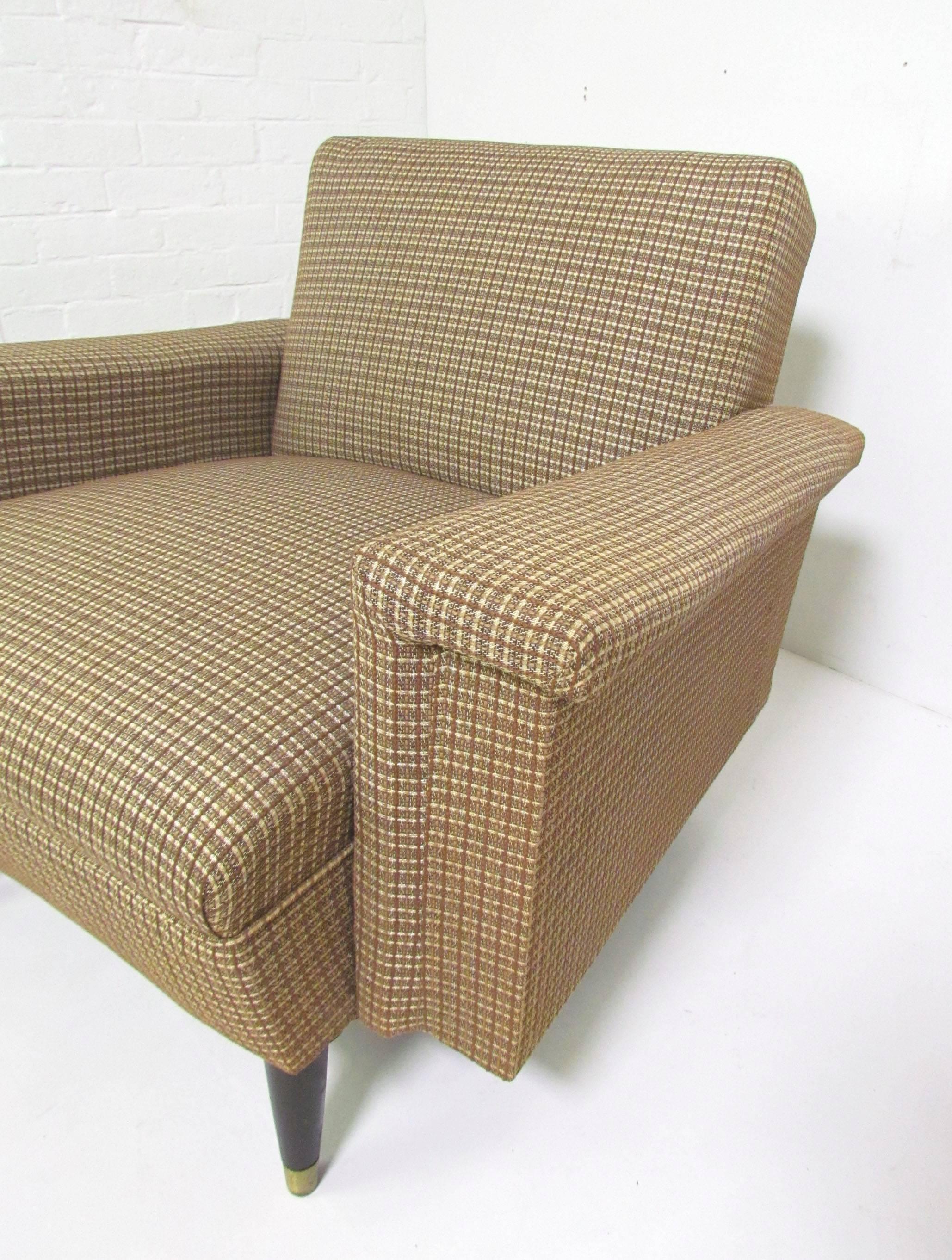 Pair of Mid-Century American Modern Box-Form Club Lounge Chairs  2