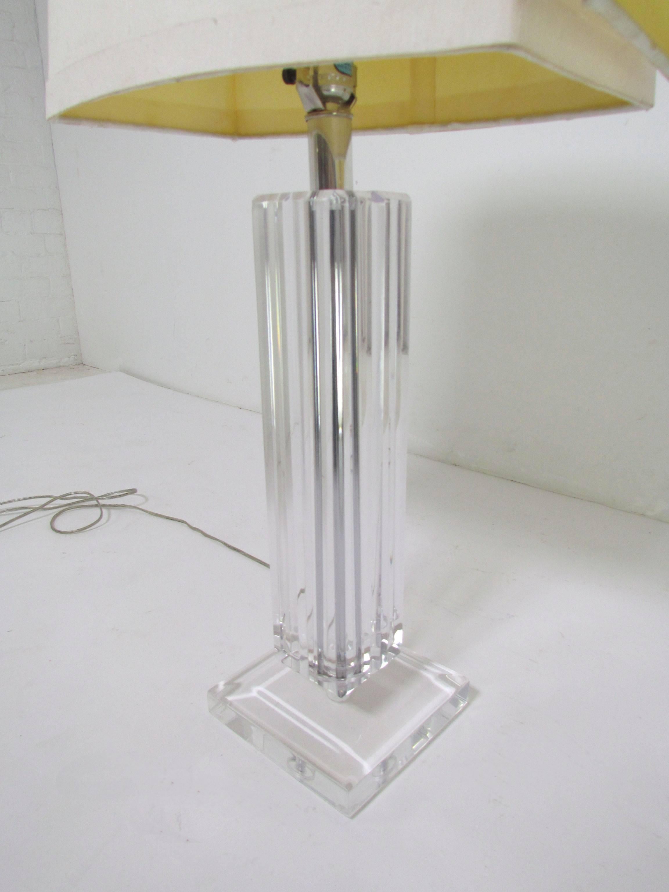 Mid-Century Modern Pair of Lucite Table Lamps by Ritts Co.