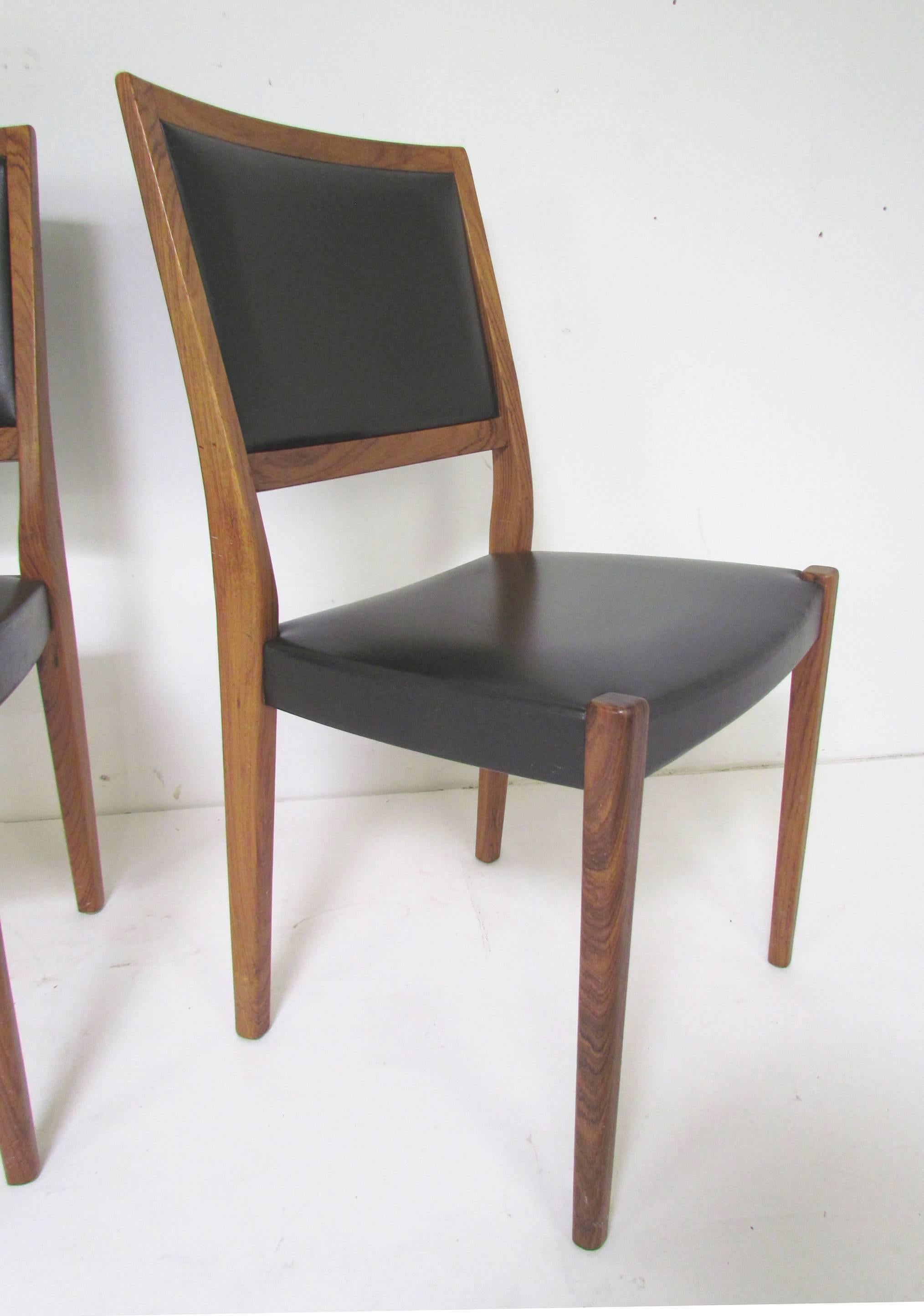 Set of six rosewood dining chairs by Svegards, made in Sweden, circa 1970s. 

