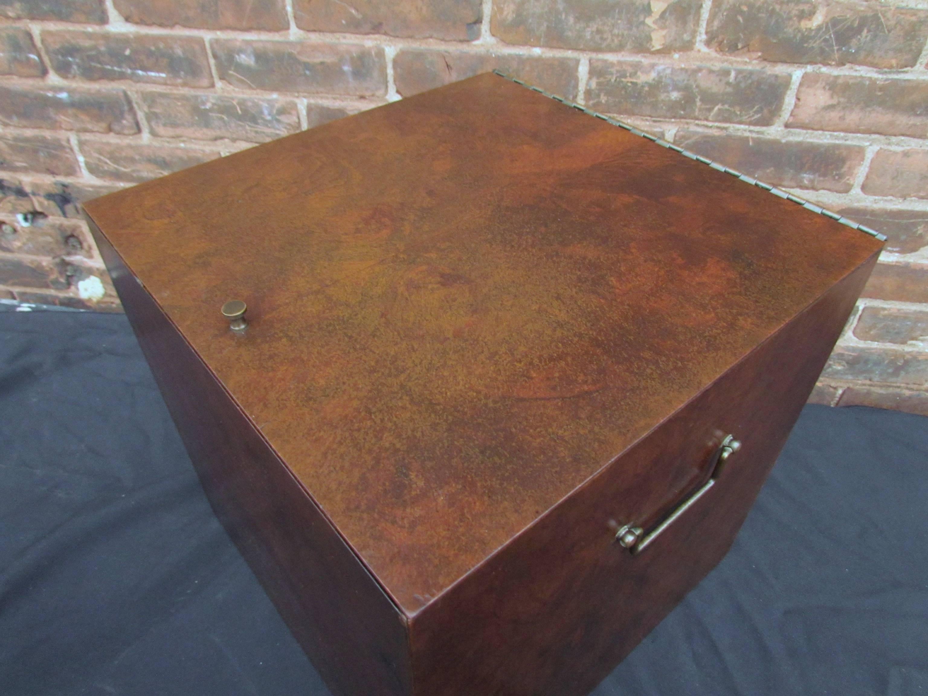 Rare lidded burl wood box for storage of vinyl LPs, signed Directional for Calvin Furniture. Case measures 15” square (without including handles, hinges or knob), interior measures 13.5” wide, 13.25” high.
  