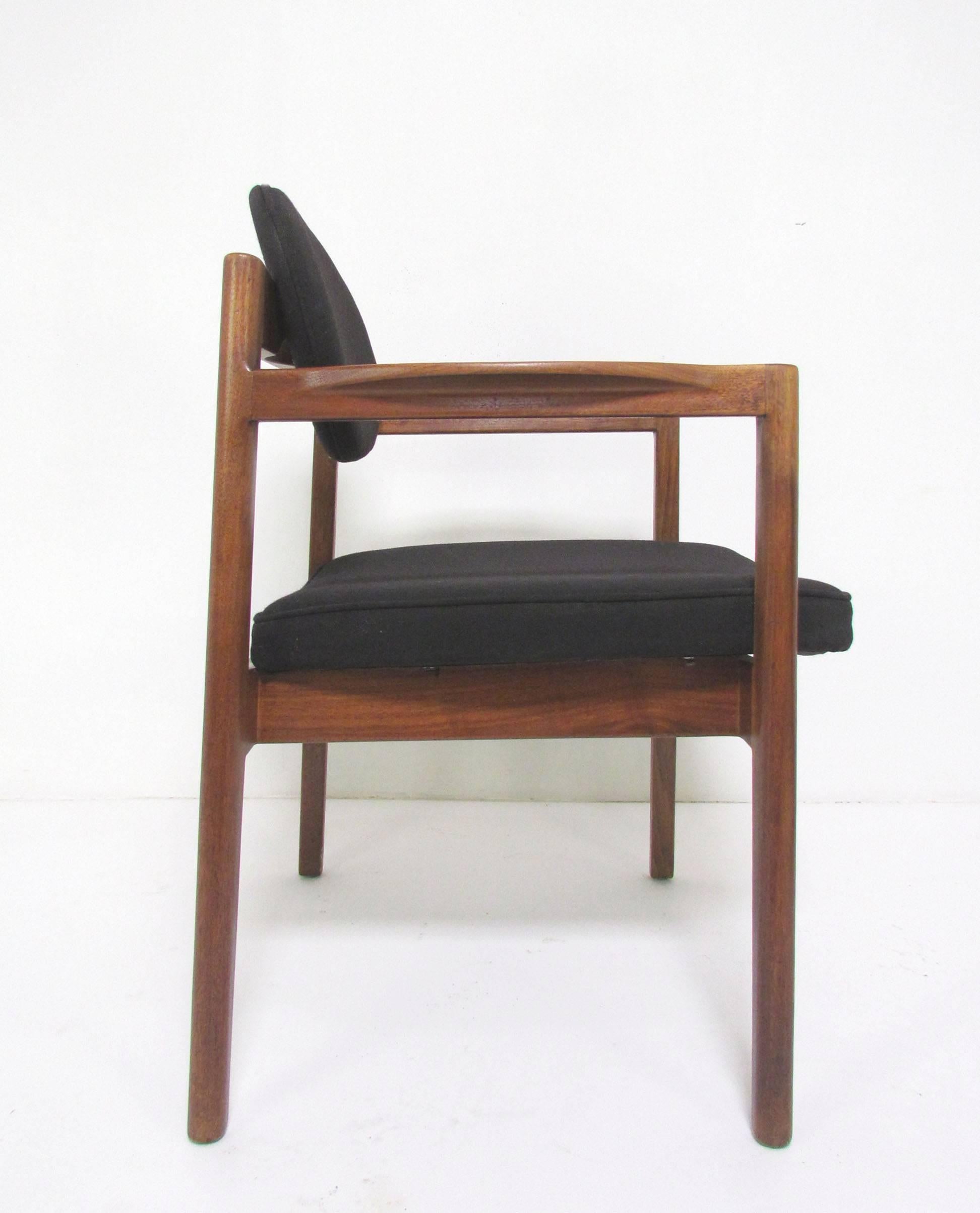 American Pair of Mid-Century Modern Armchairs by Jens Risom