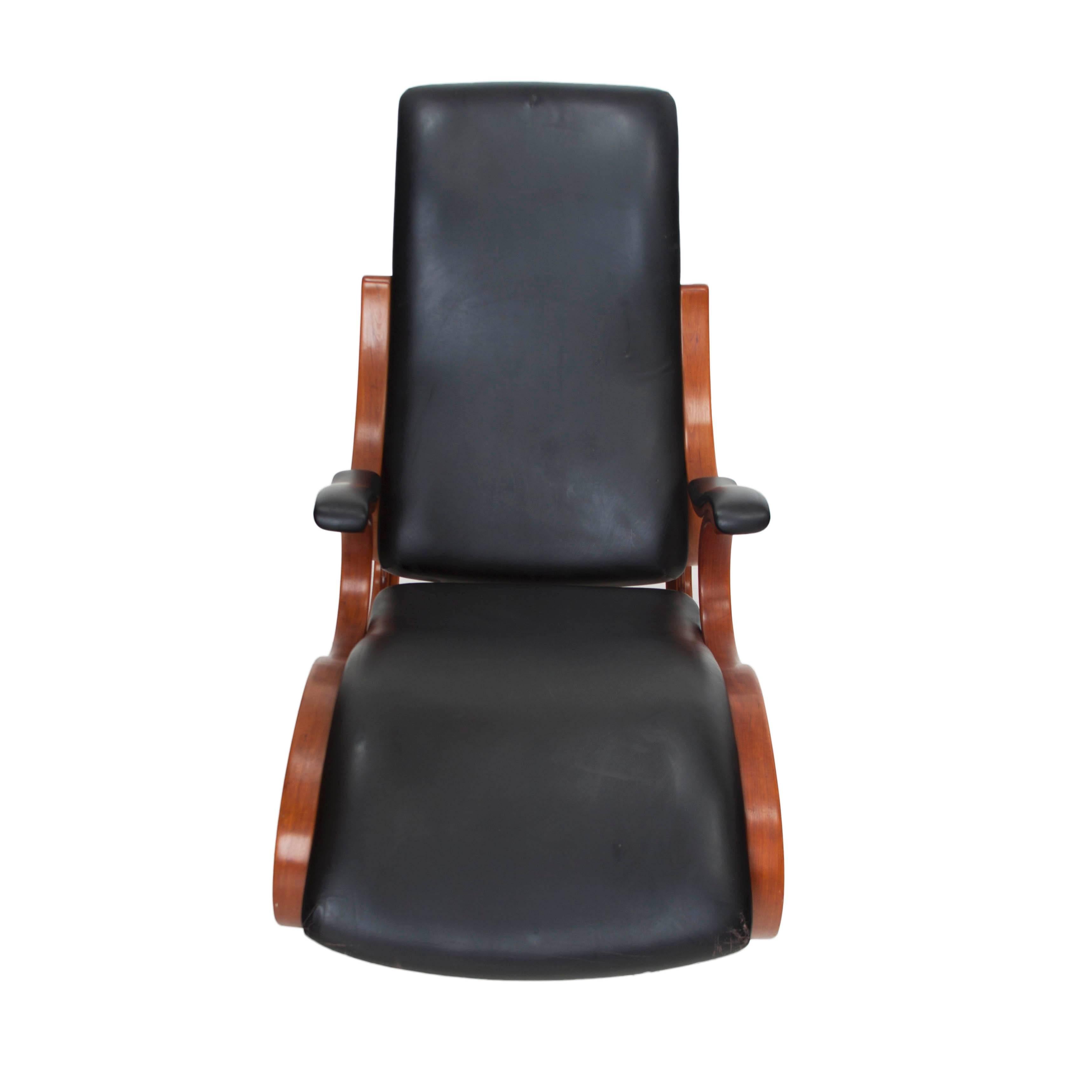 Mark Henion Rocking Chair Handcrafted Bent Wood & Black Leather  In Good Condition For Sale In Los Angeles, CA