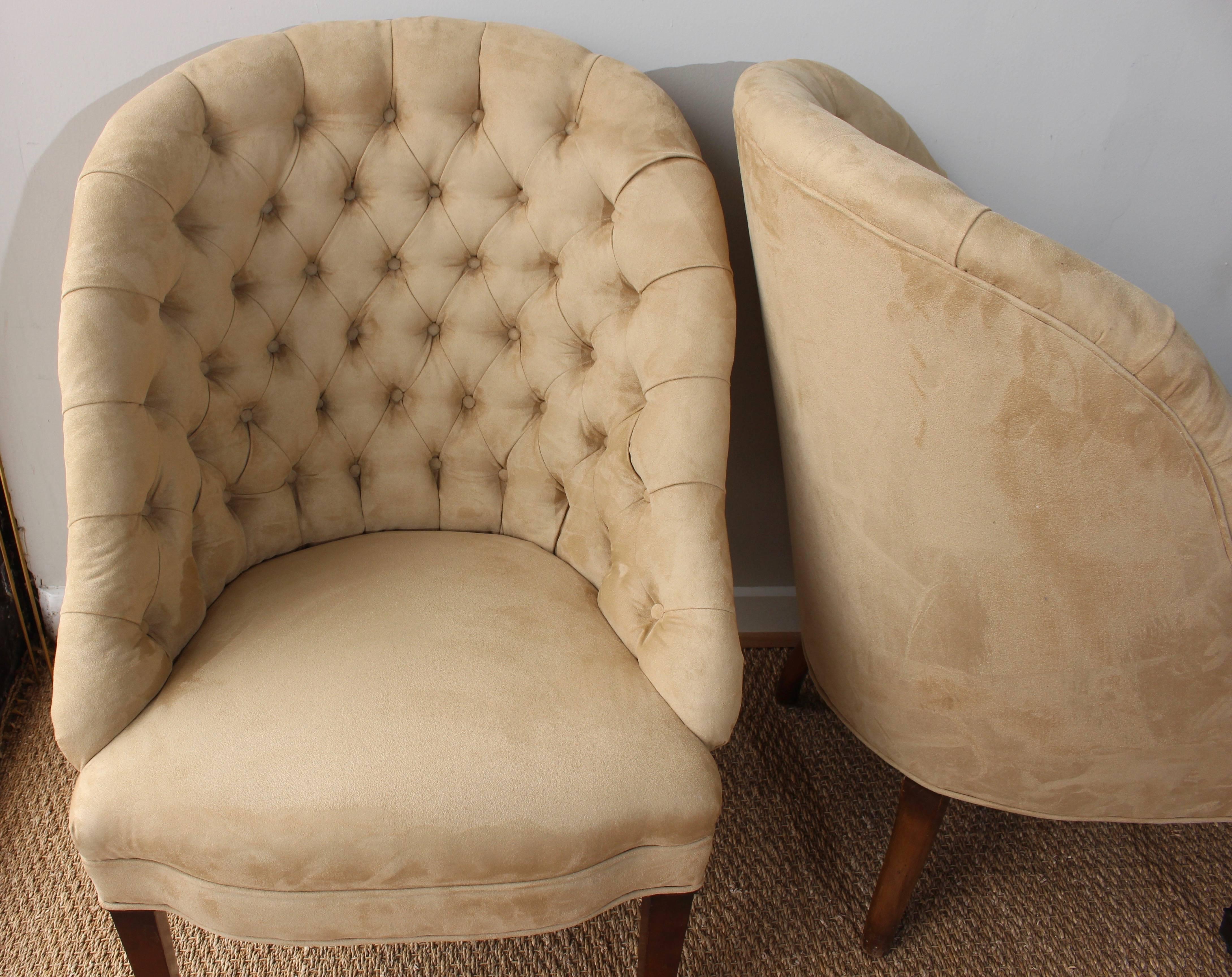 Pair of Buttoned Back Slipper Chairs 1