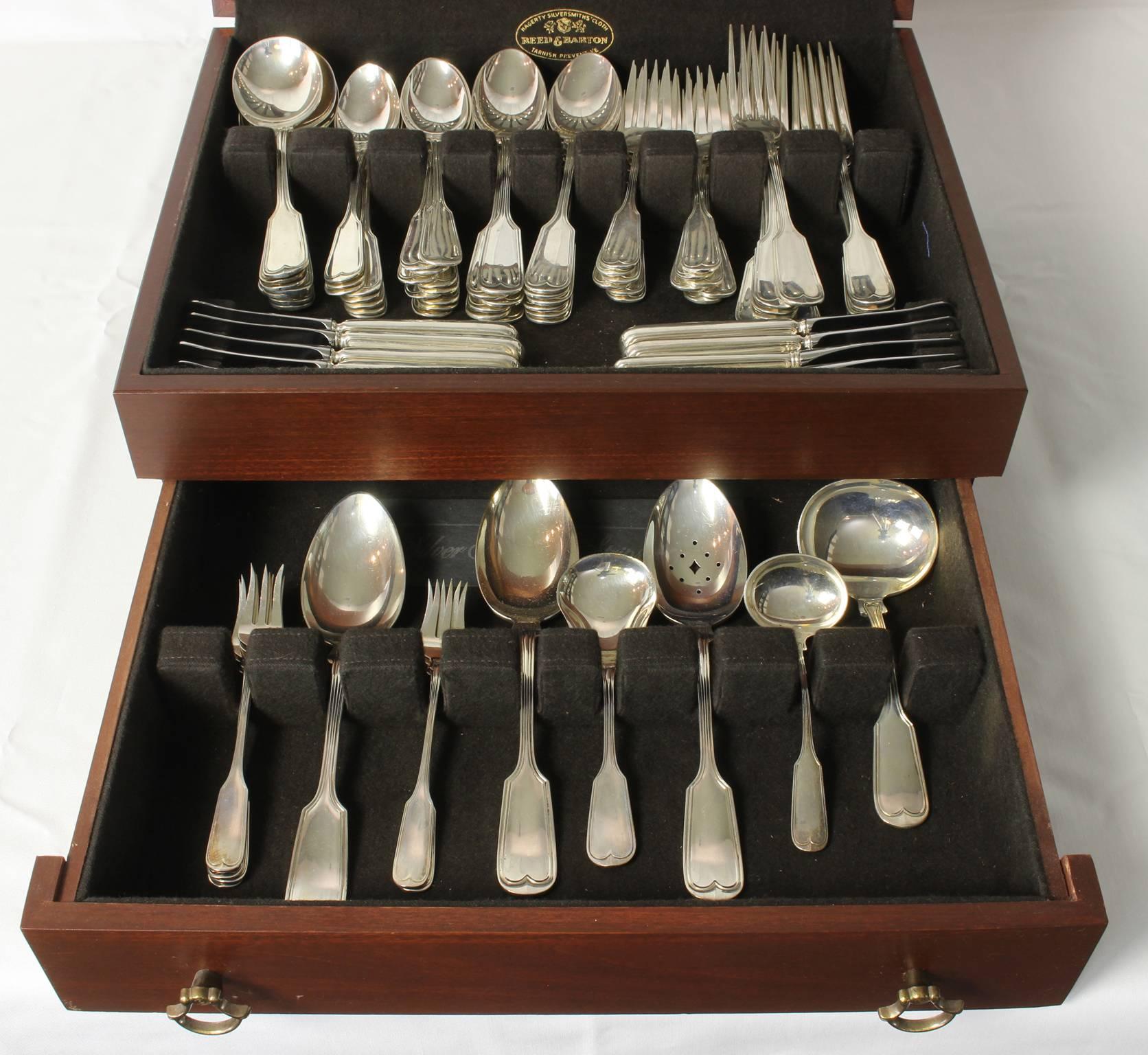 20th Century Large Set of Sterling Fiddle and Thread Flatware