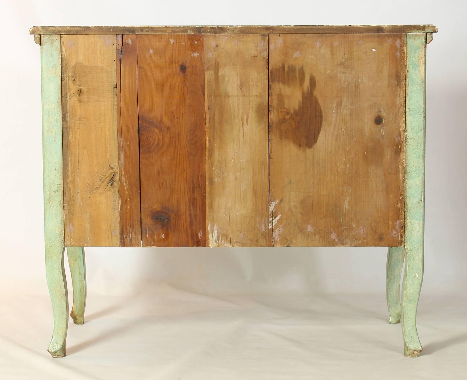 Early 20th Century Italian Lacca Povera Commode In Excellent Condition In Kilmarnock, VA