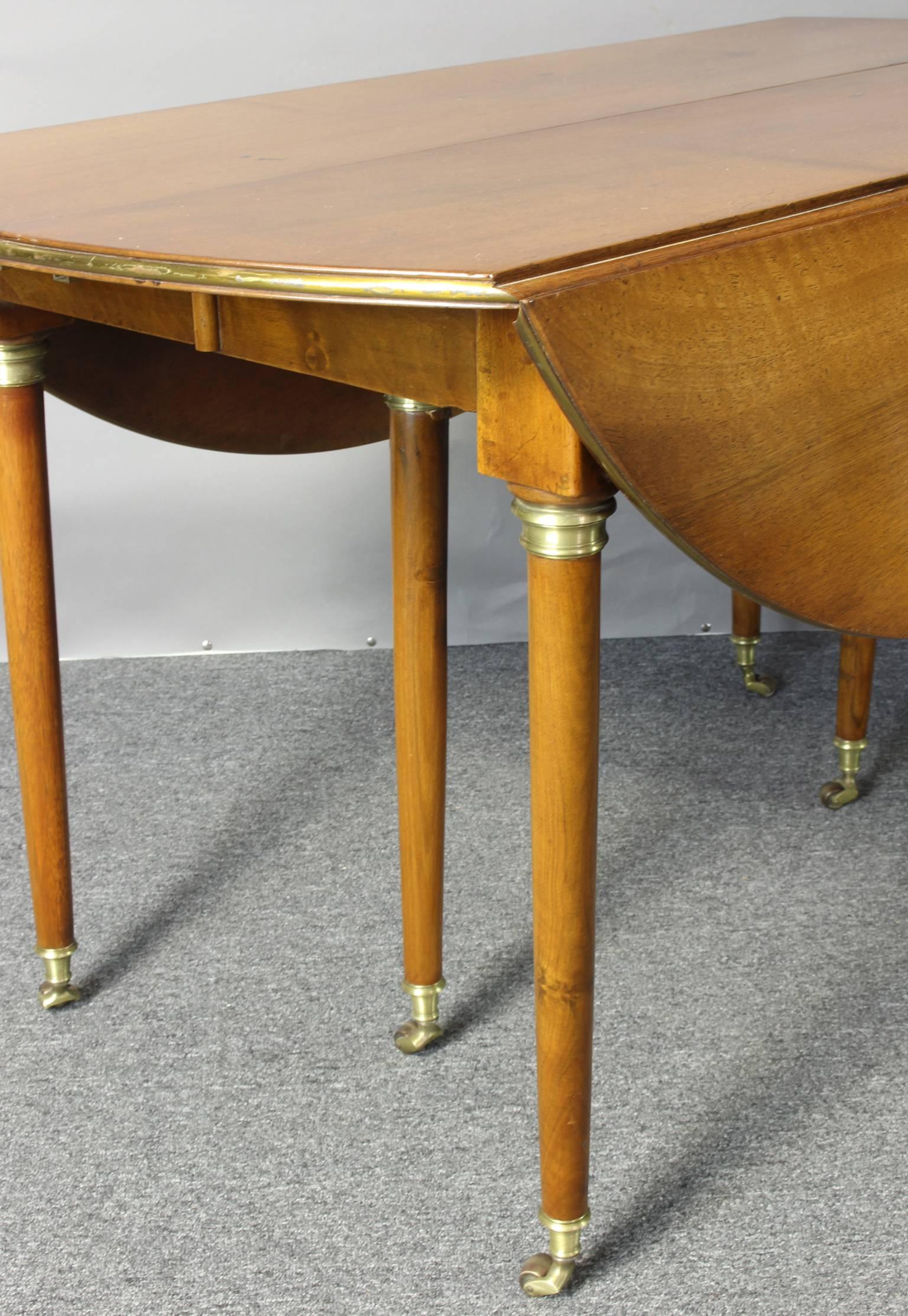 Early 19th Century French Directoire Extending Dining Table For Sale 6