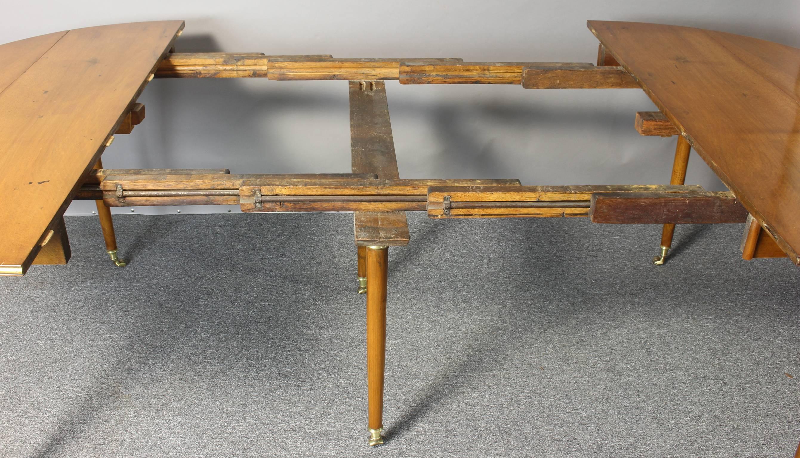 Early 19th Century French Directoire Extending Dining Table For Sale 2