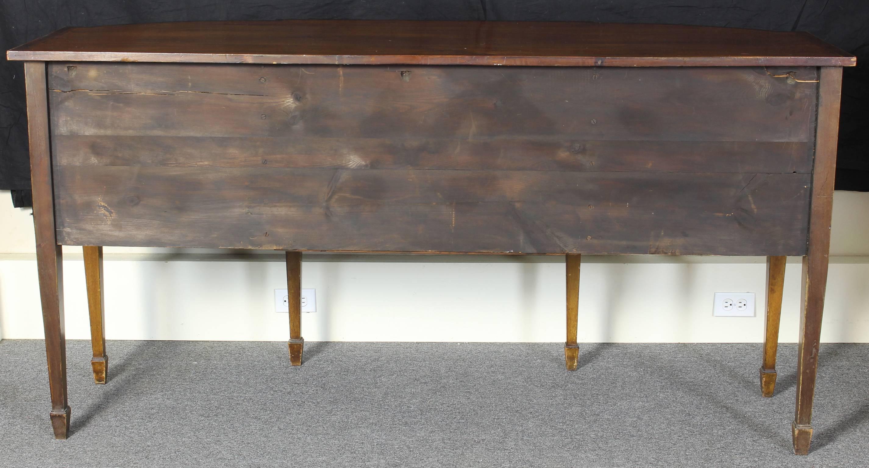 Late 19th Century Hepplewhite Style Sideboard In Good Condition In Kilmarnock, VA