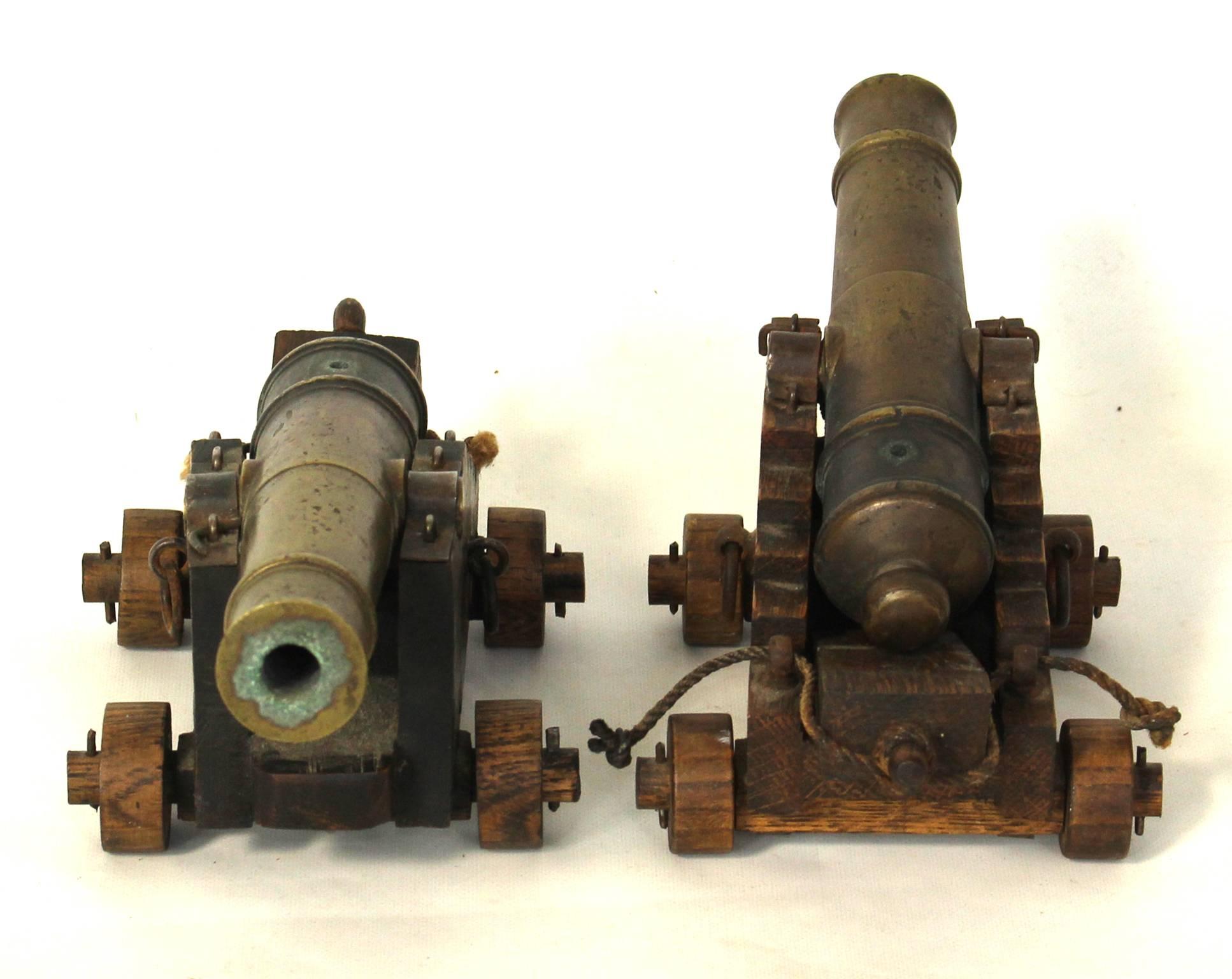 Pair of Miniature Bronze Signal Cannons In Excellent Condition In Kilmarnock, VA