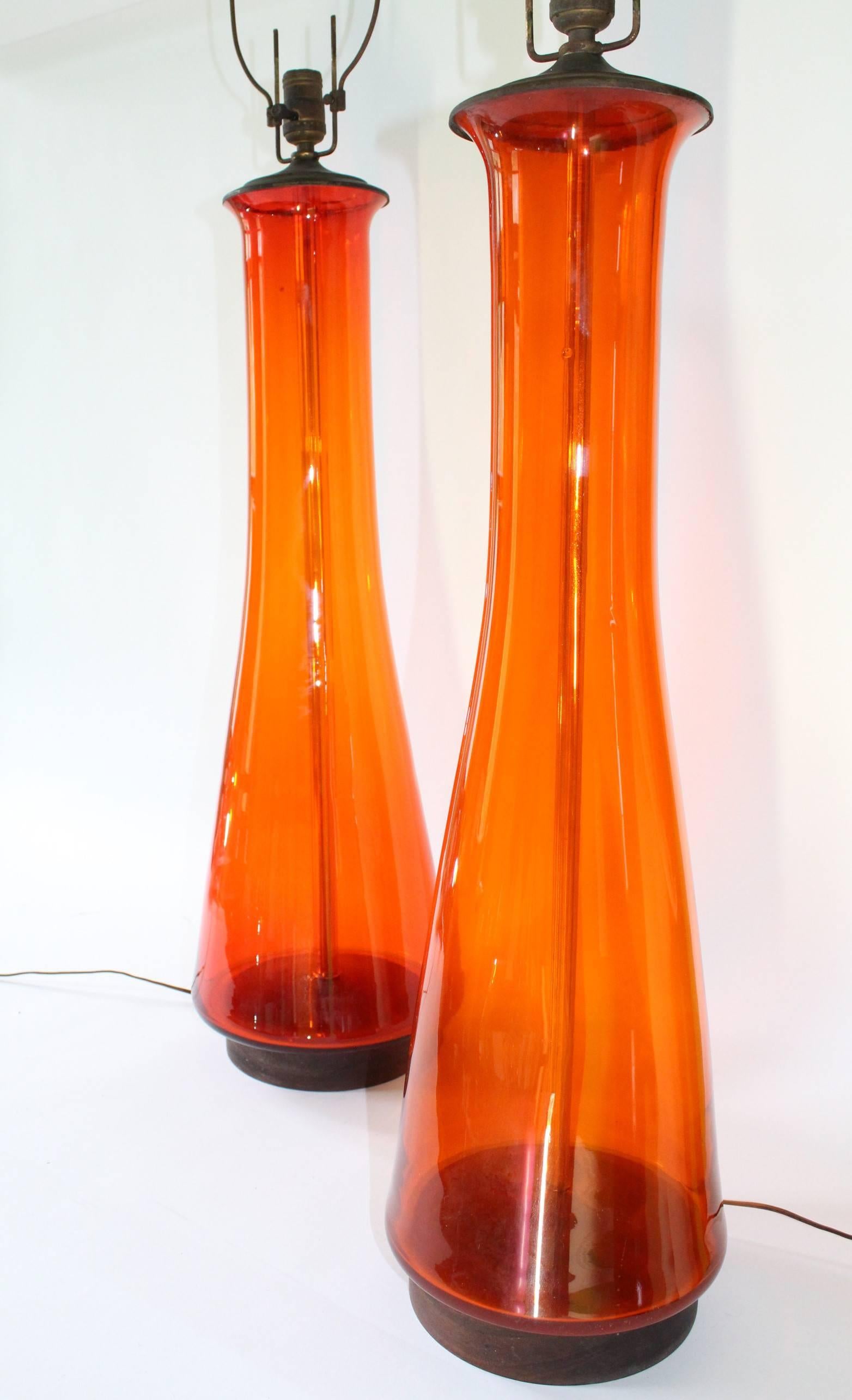 Pair of Blenko Tangerine Glass Table Lamps In Good Condition In Astoria, NY