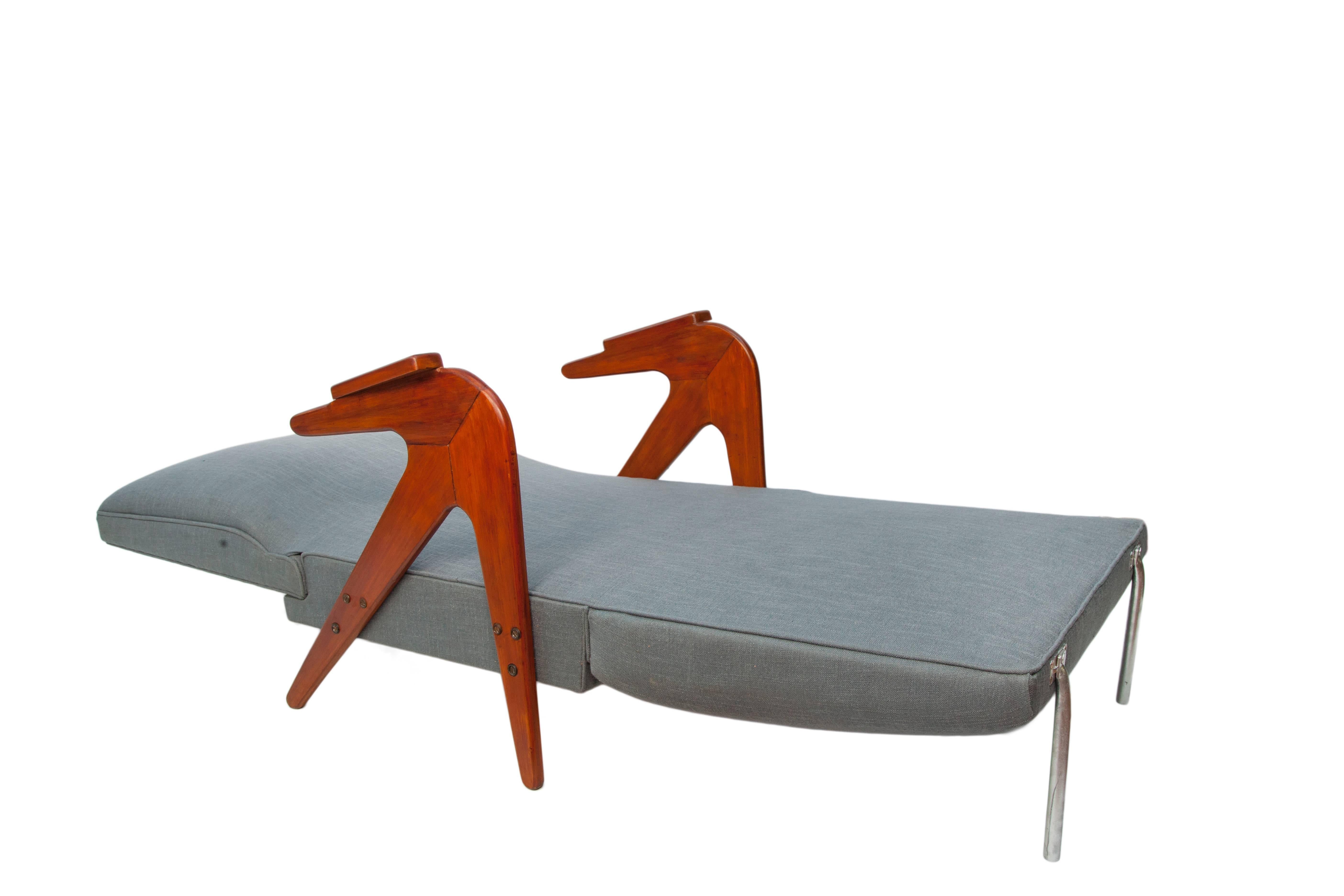 Mid-Century Modern Lina Bo Bardi Style Chaise Lounge