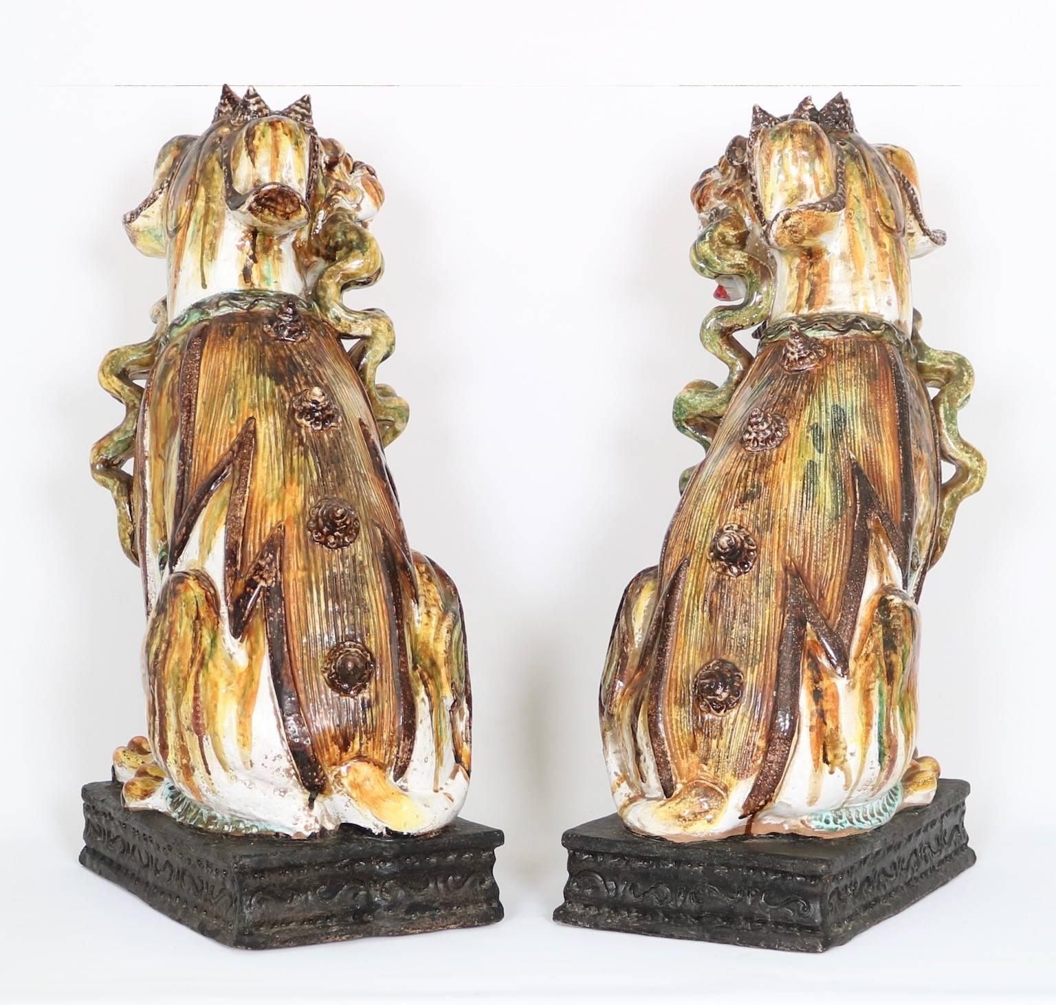 Glazed Pair of Hollywood Regency Italian Majolica Foo Dogs