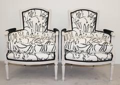 Pair of French Hollywood Regency Bergeres with Hunt Slonem 'Bunnies' Fabric