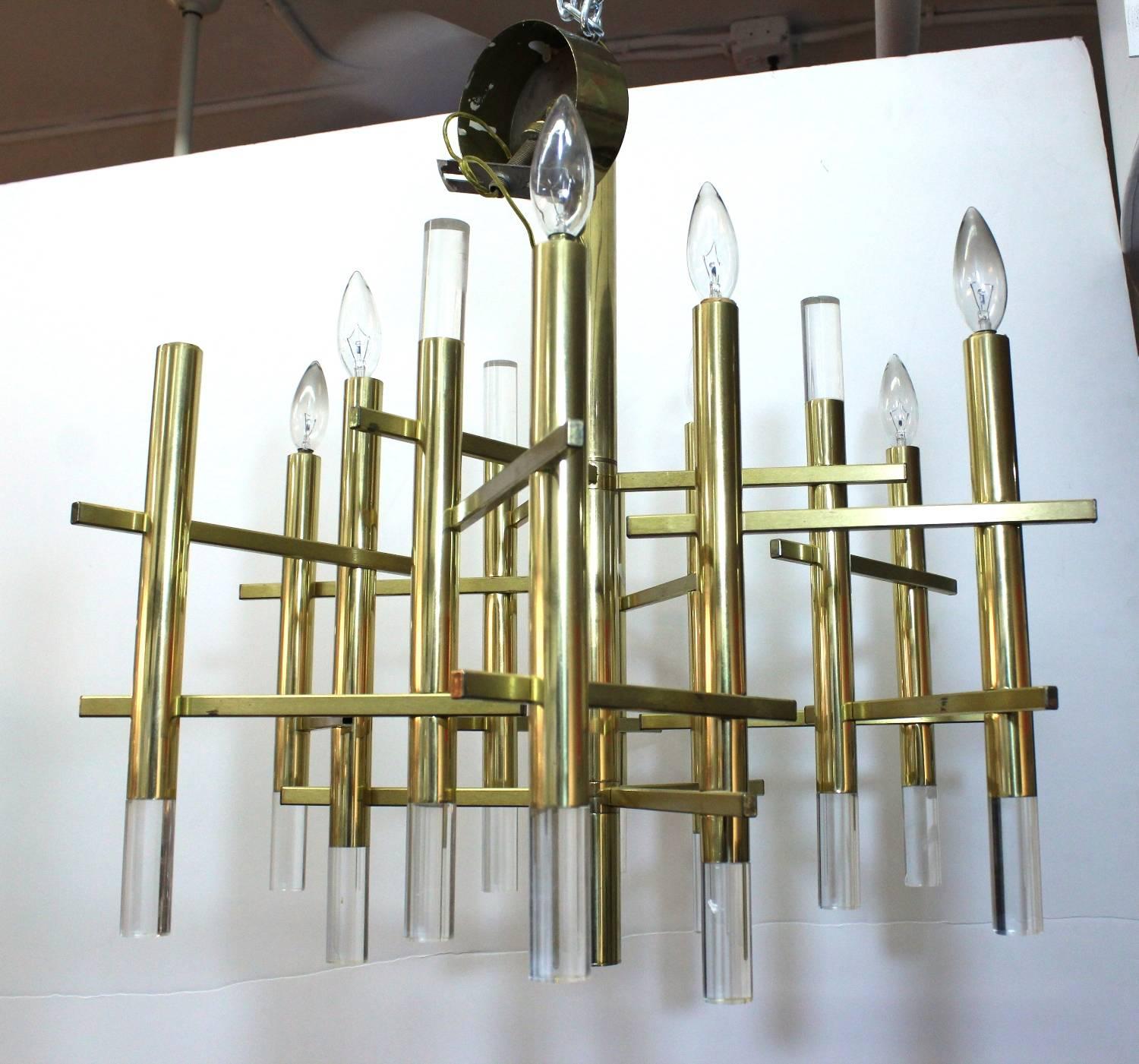 Mid-Century Modern Polished Brass and Lucite Sciolari Chandelier