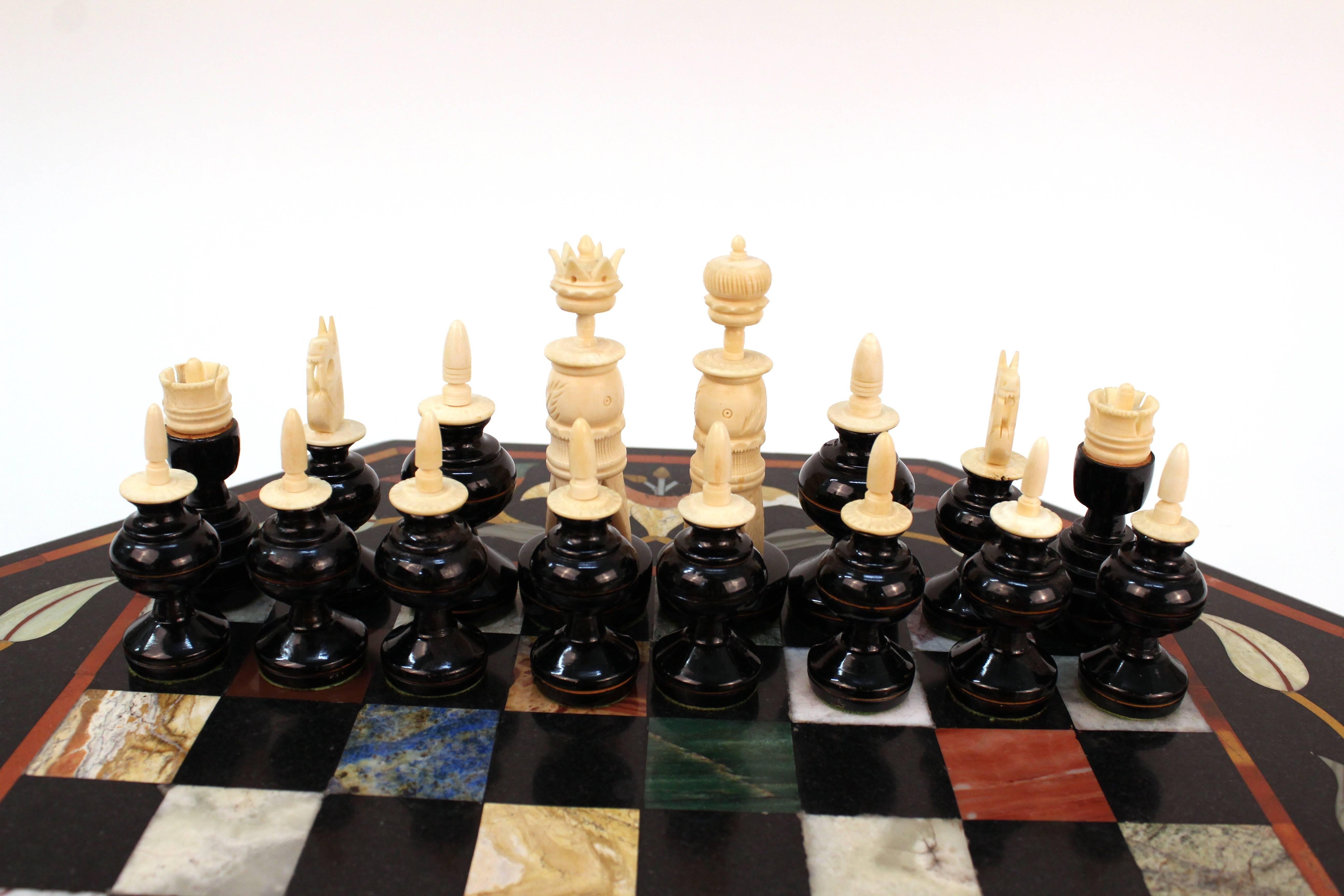 Italian Pietra Dura Chess Board with Semi-Precious Stone In Good Condition In New York, NY