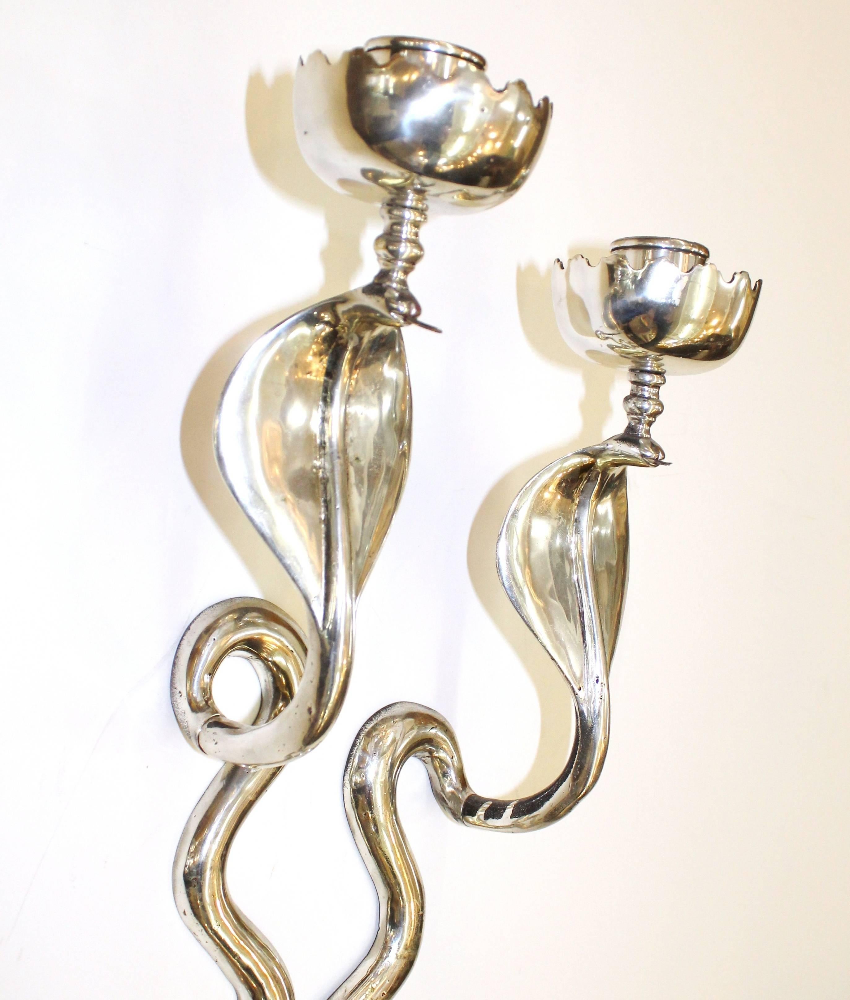 Pair of Serpentine Cobra Candle Sconces In Good Condition In New York, NY