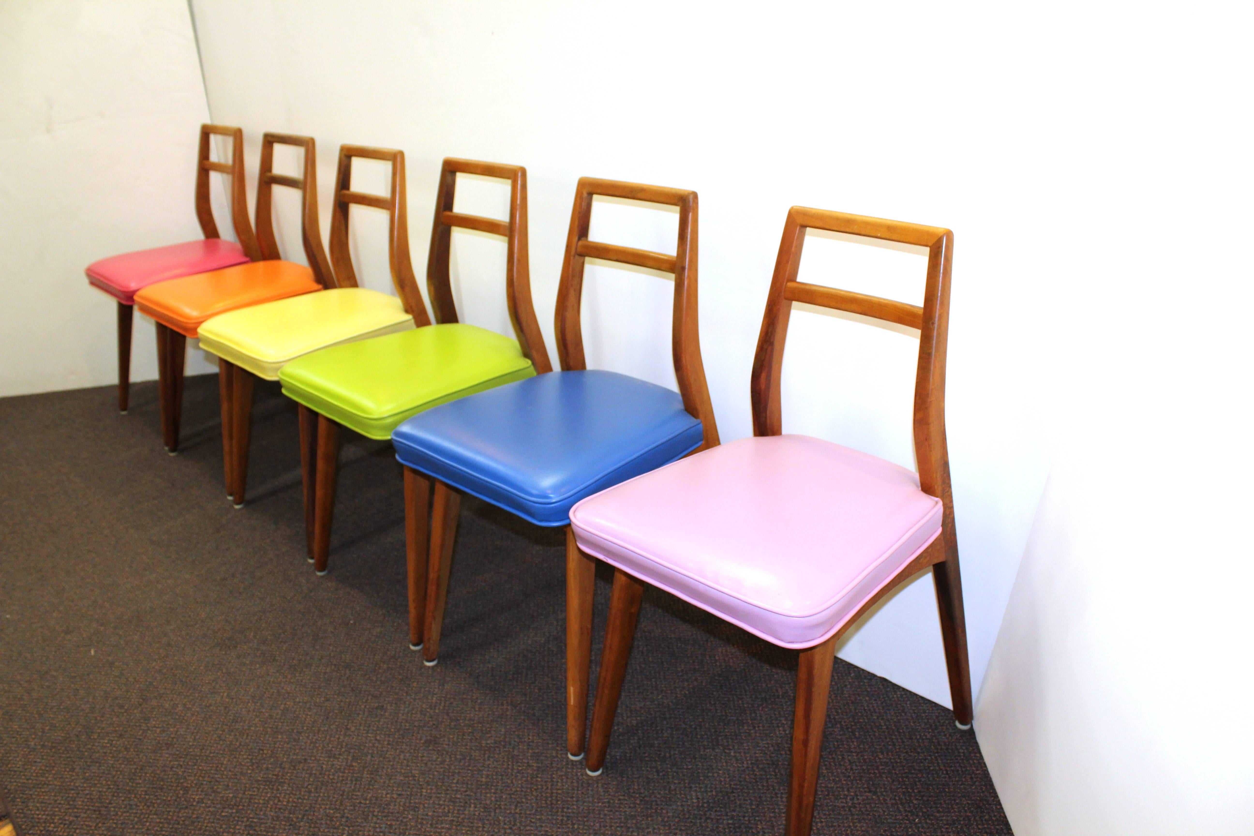 Set of Six Mid-Century Modern Dining Chairs with Colorful Upholstery In Good Condition In New York, NY