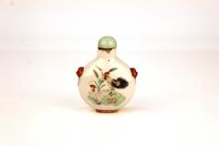 Snuff Bottle with Roosters