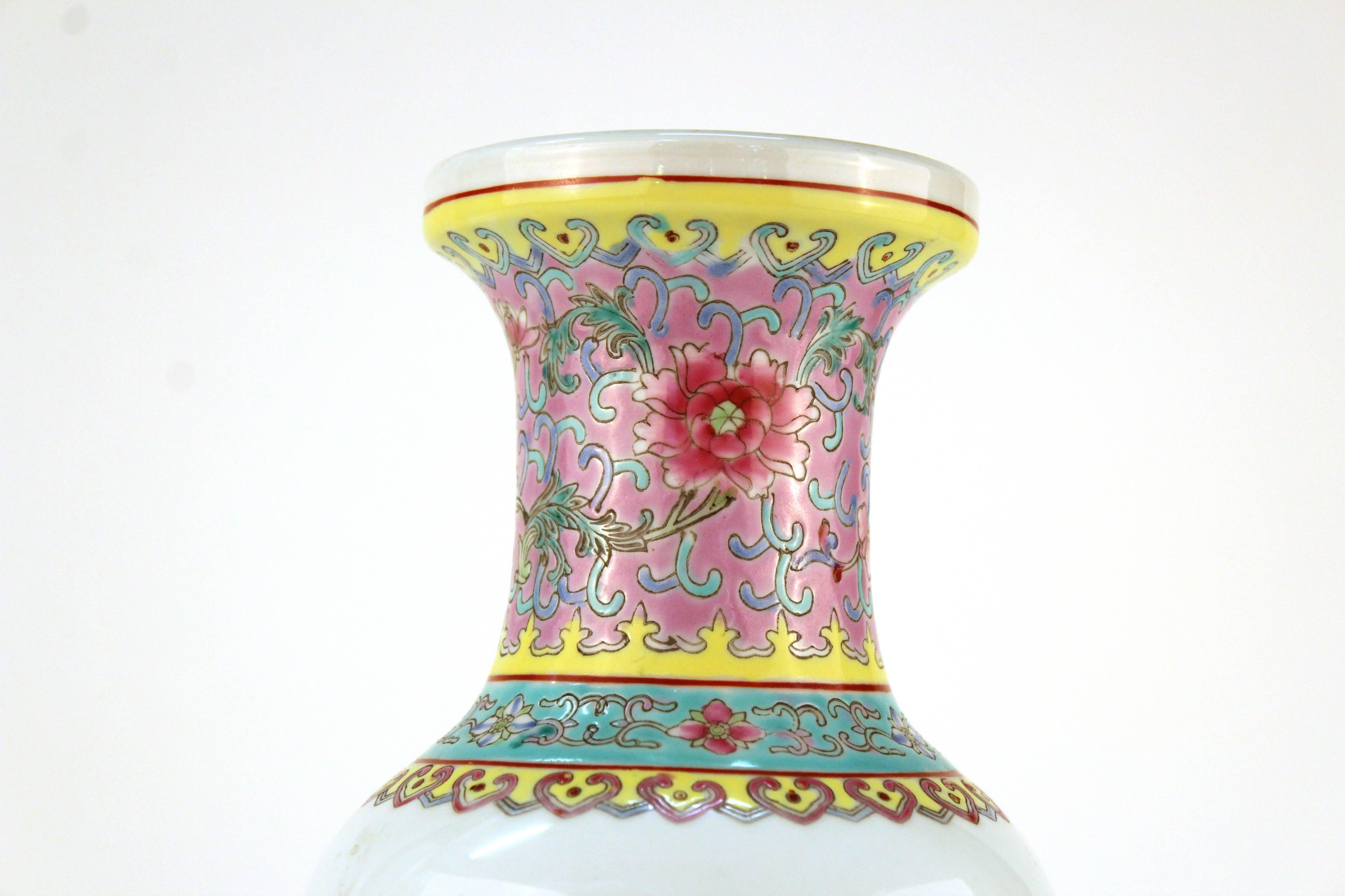 chinese family rose vase