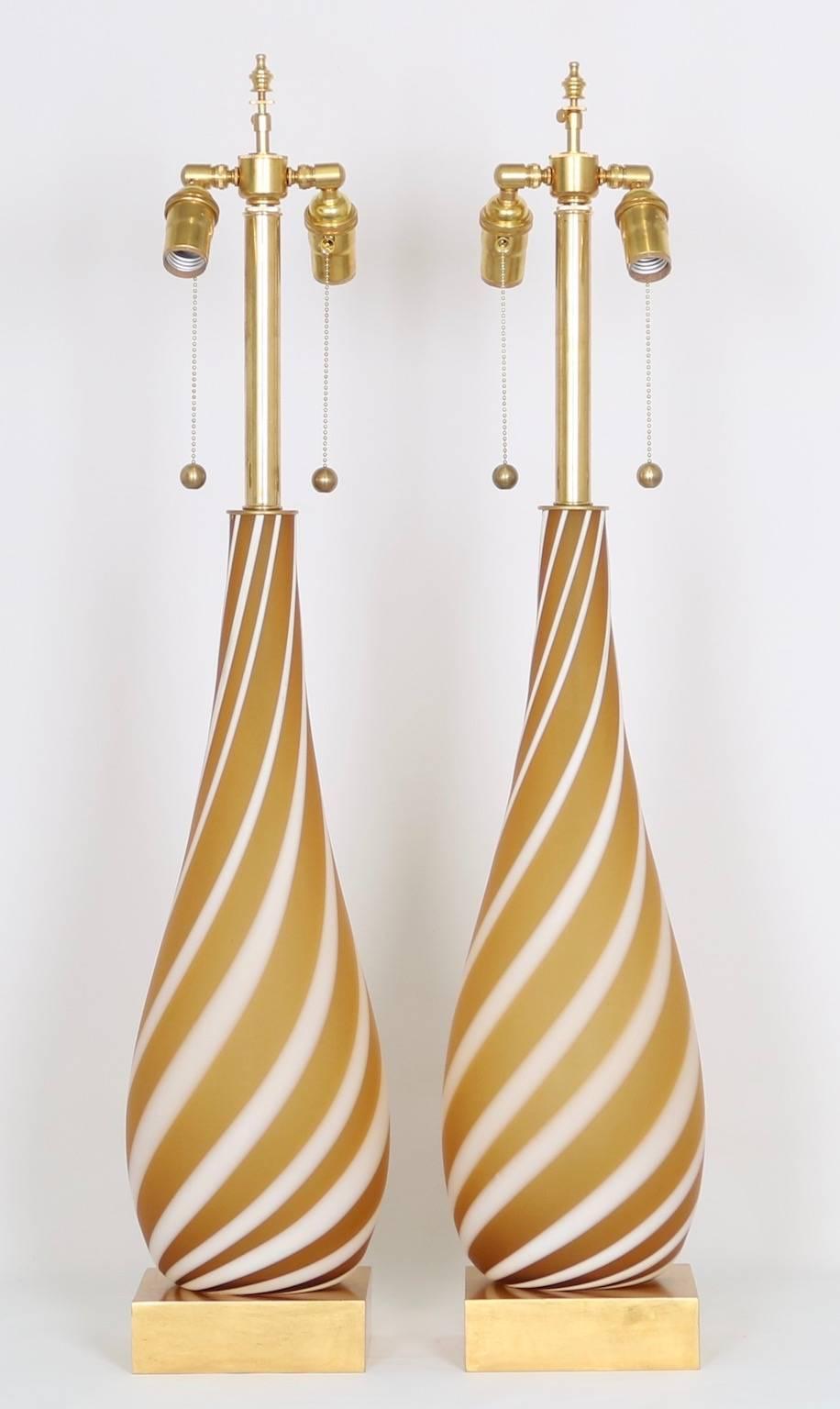 Mid-Century Modern Pair of Murano Glass Lamps in Butterscotch and White