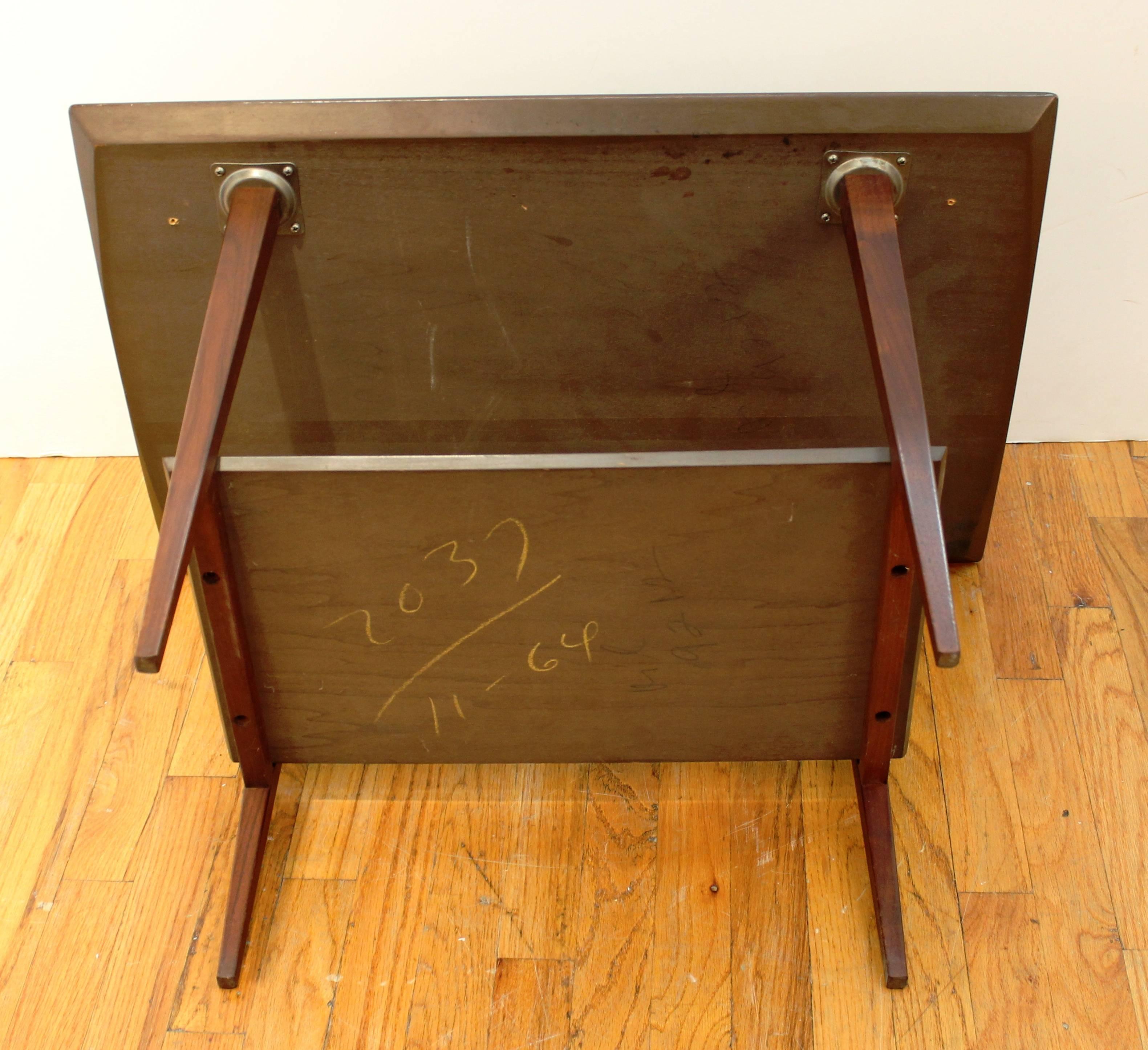 20th Century Scandinavian Style Mid-Century Teak Side Table with Shelf