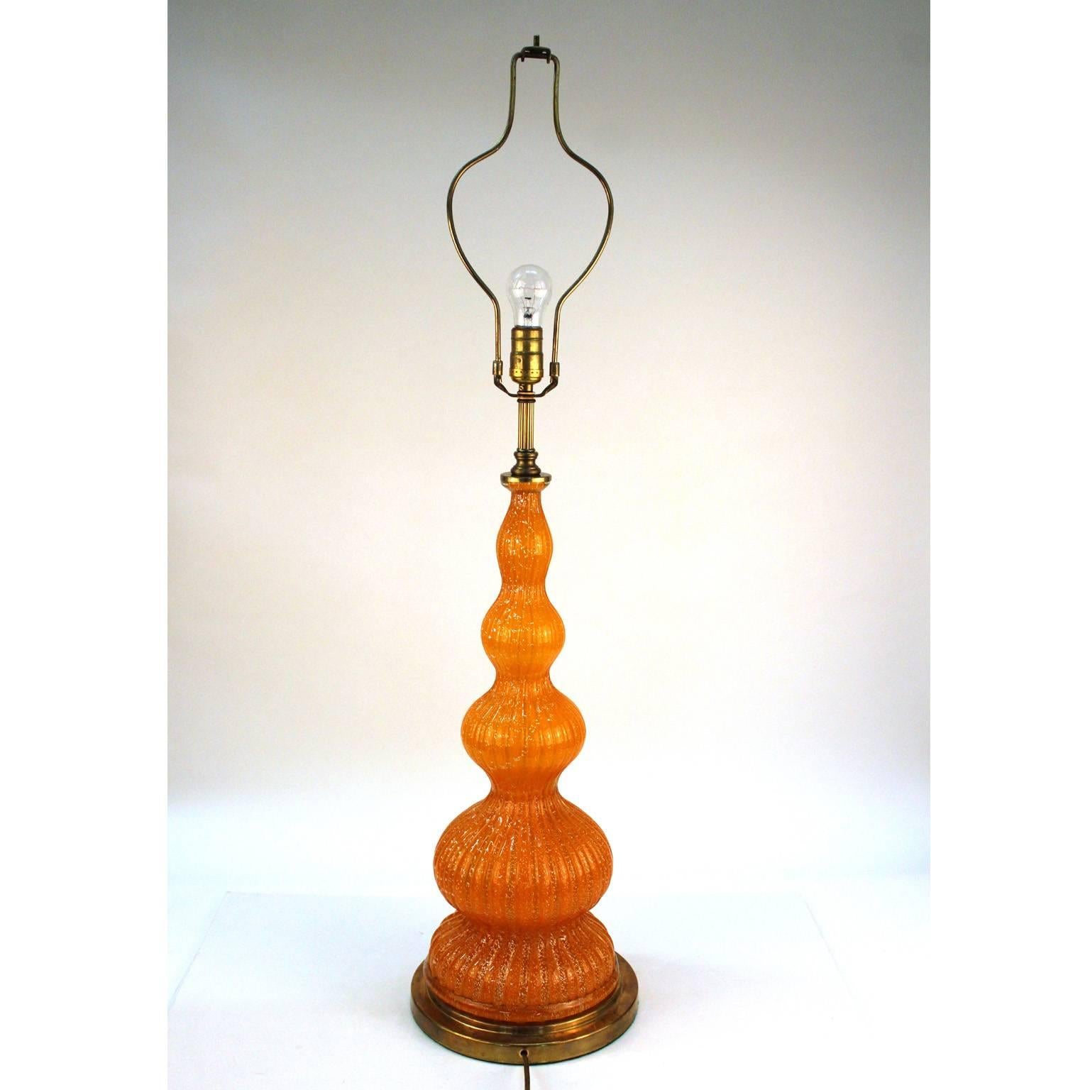 Mid-Century Modern Mid-Century Barovier and Toso Murano Glass Table Lamp