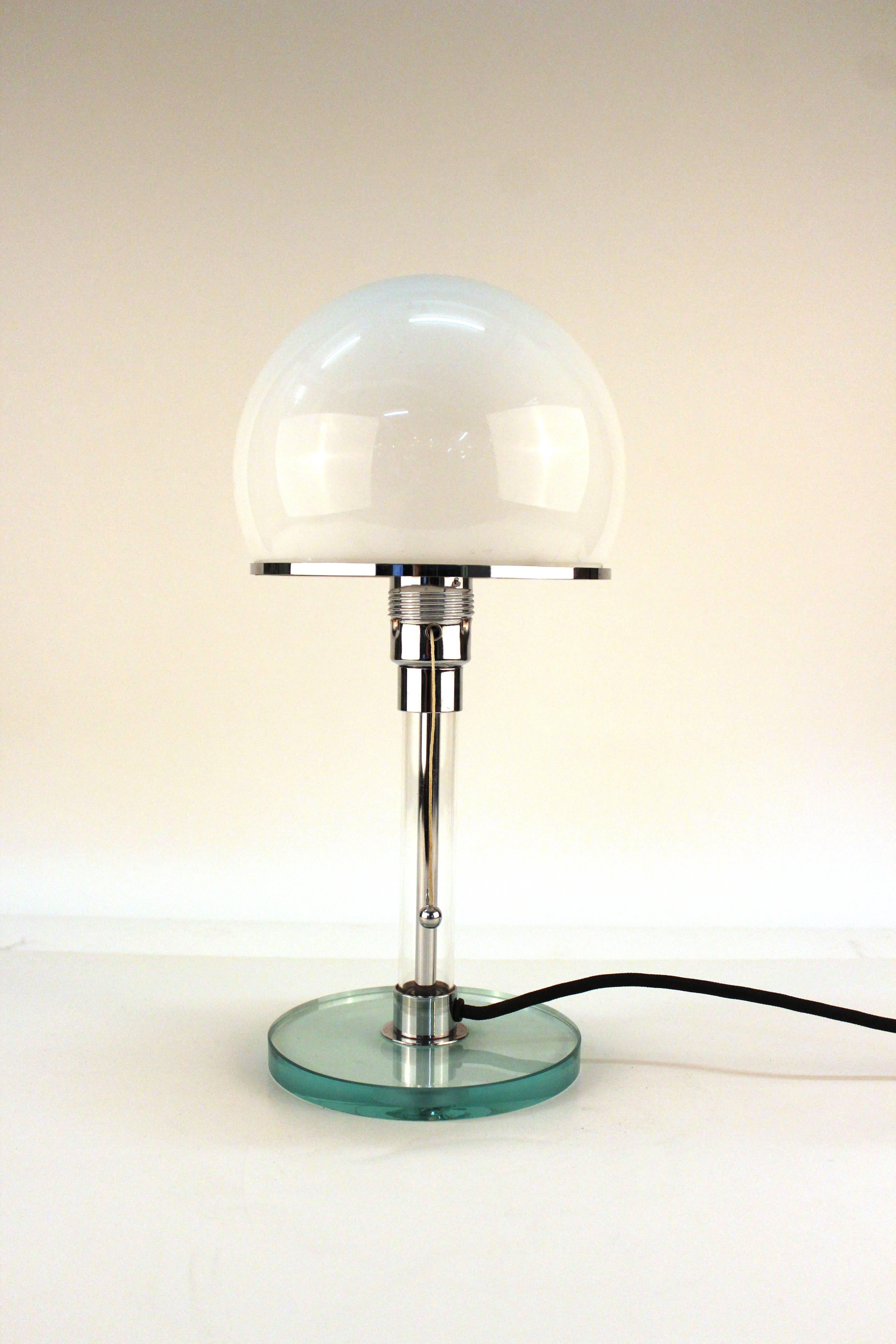 wagenfeld lamp
