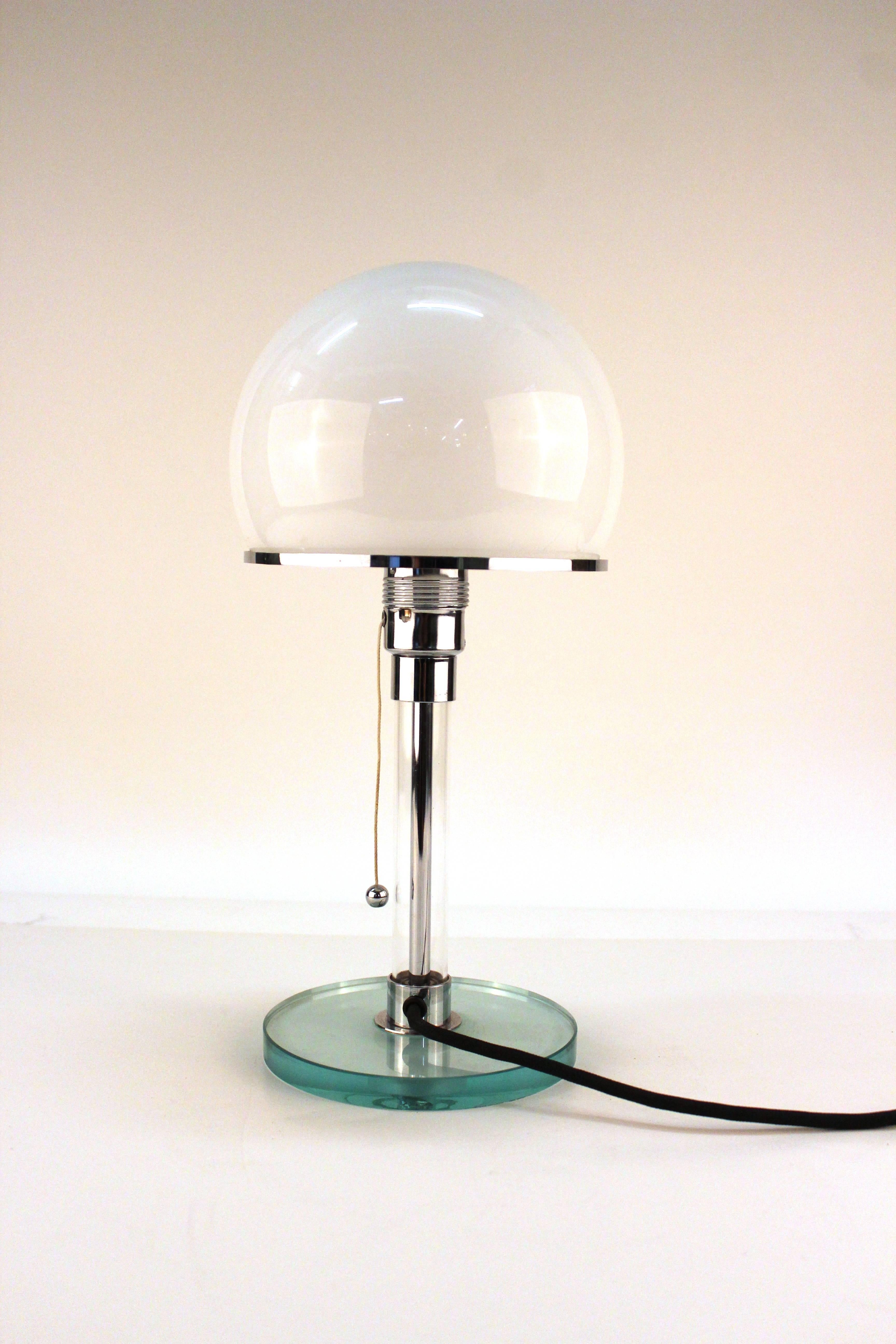 wilhelm wagenfeld table lamp