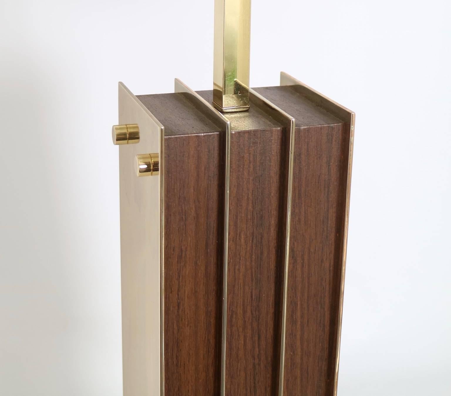 Mid-20th Century Restored Mid-Century Modern Pair of Lamps in Brass and Wood
