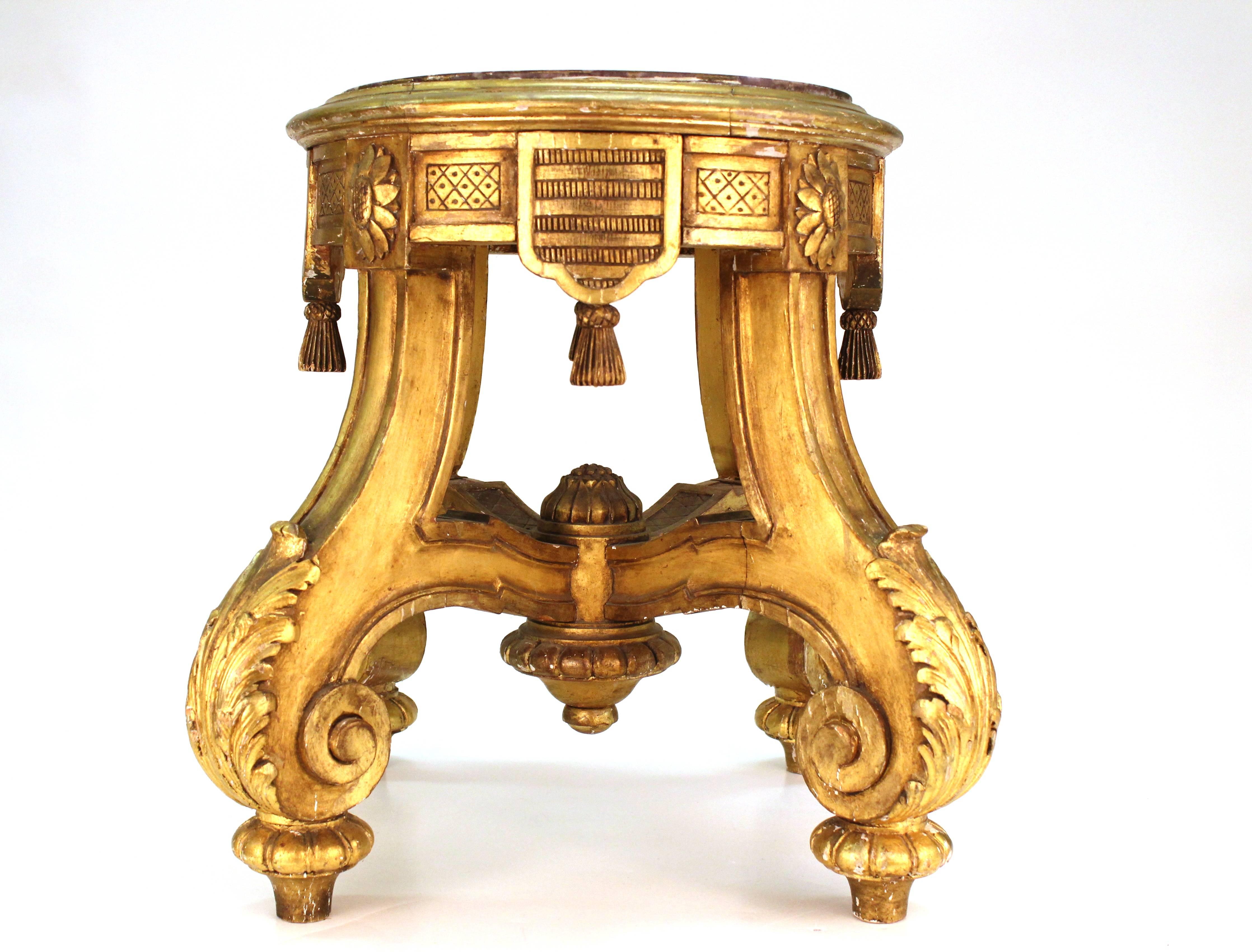 French Giltwood Pedestal or Stool In Good Condition In New York, NY