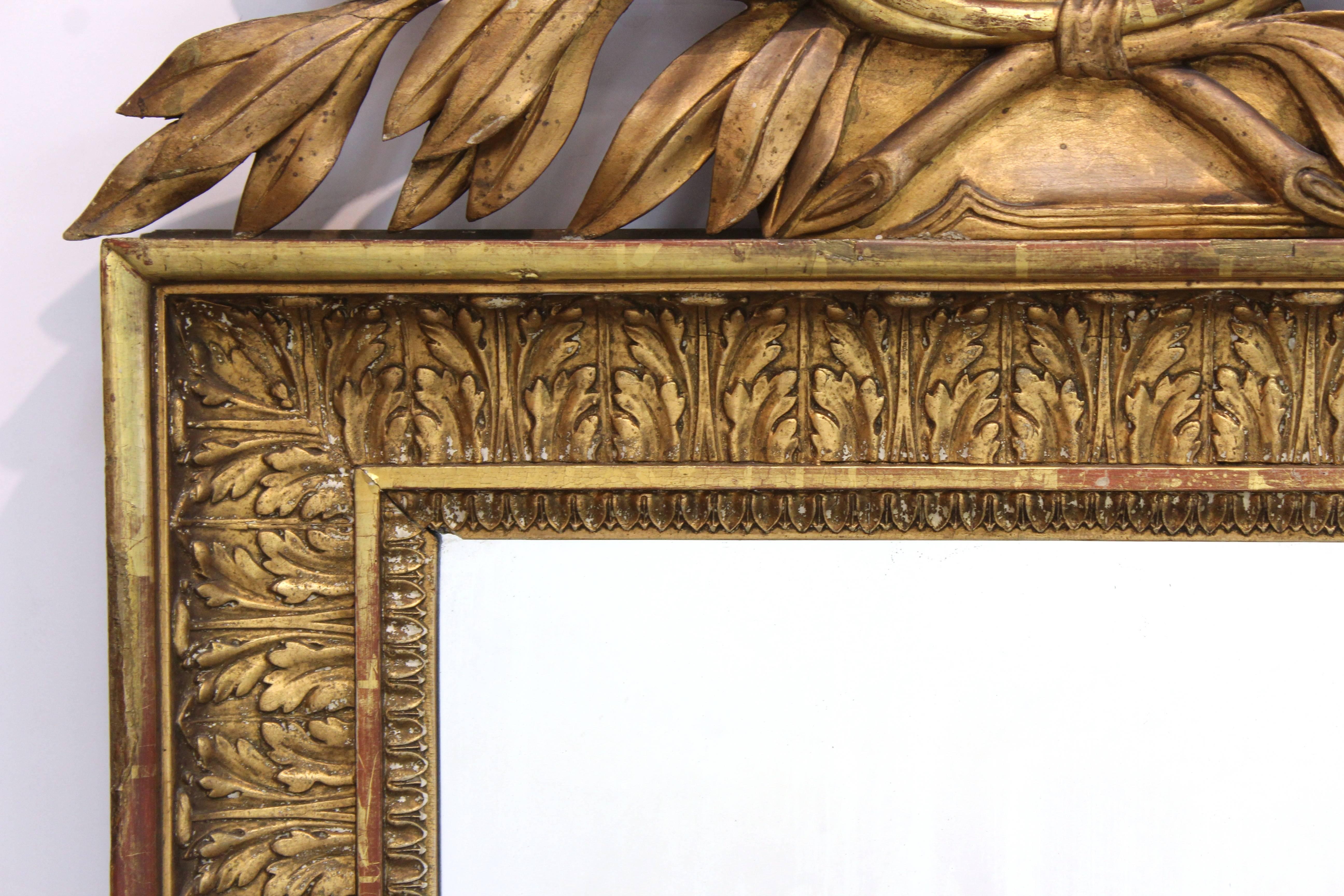 French Neoclassical Giltwood Mirror In Good Condition In New York, NY