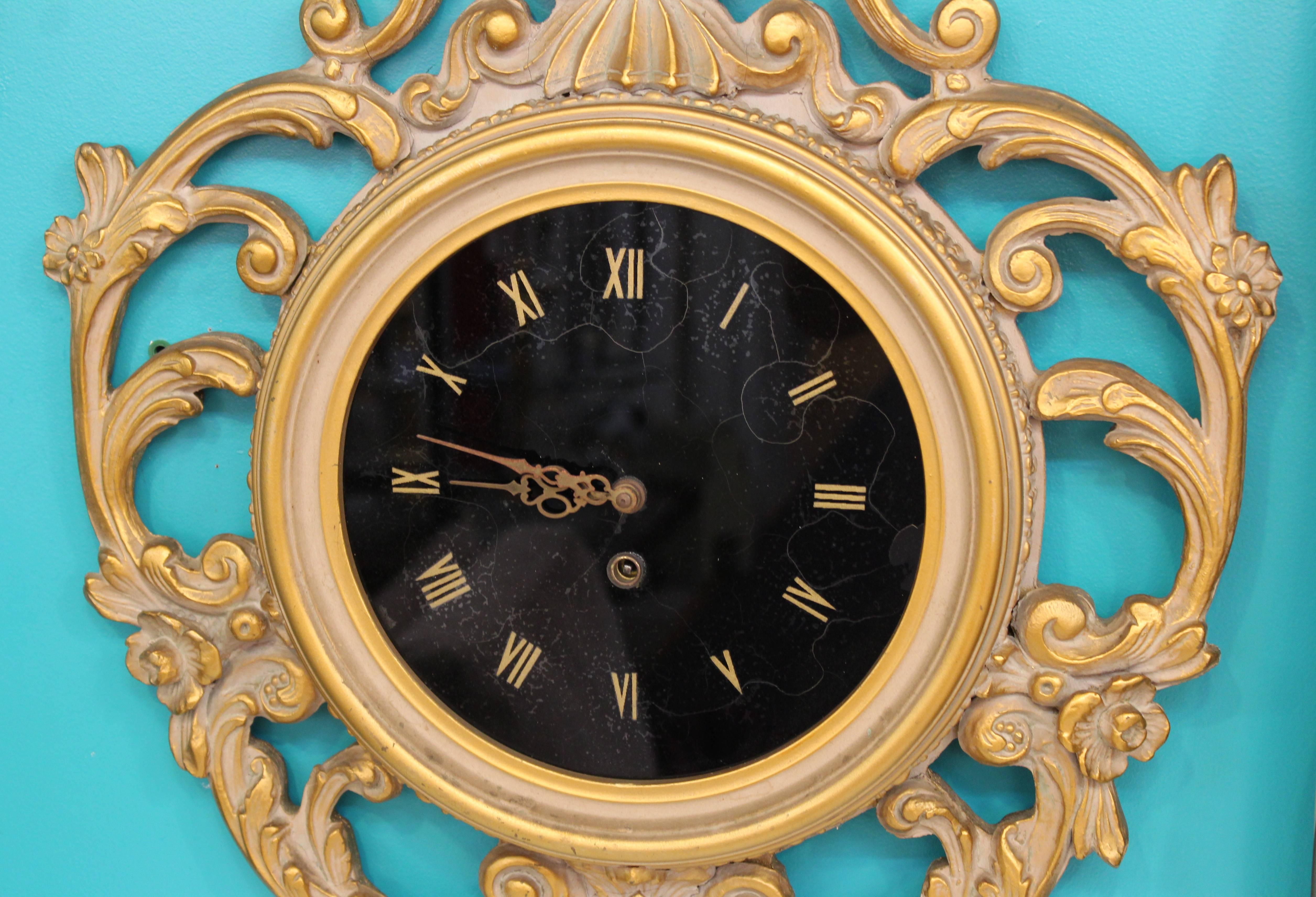 1950s Wall Clock with Églomisé In Good Condition In New York, NY
