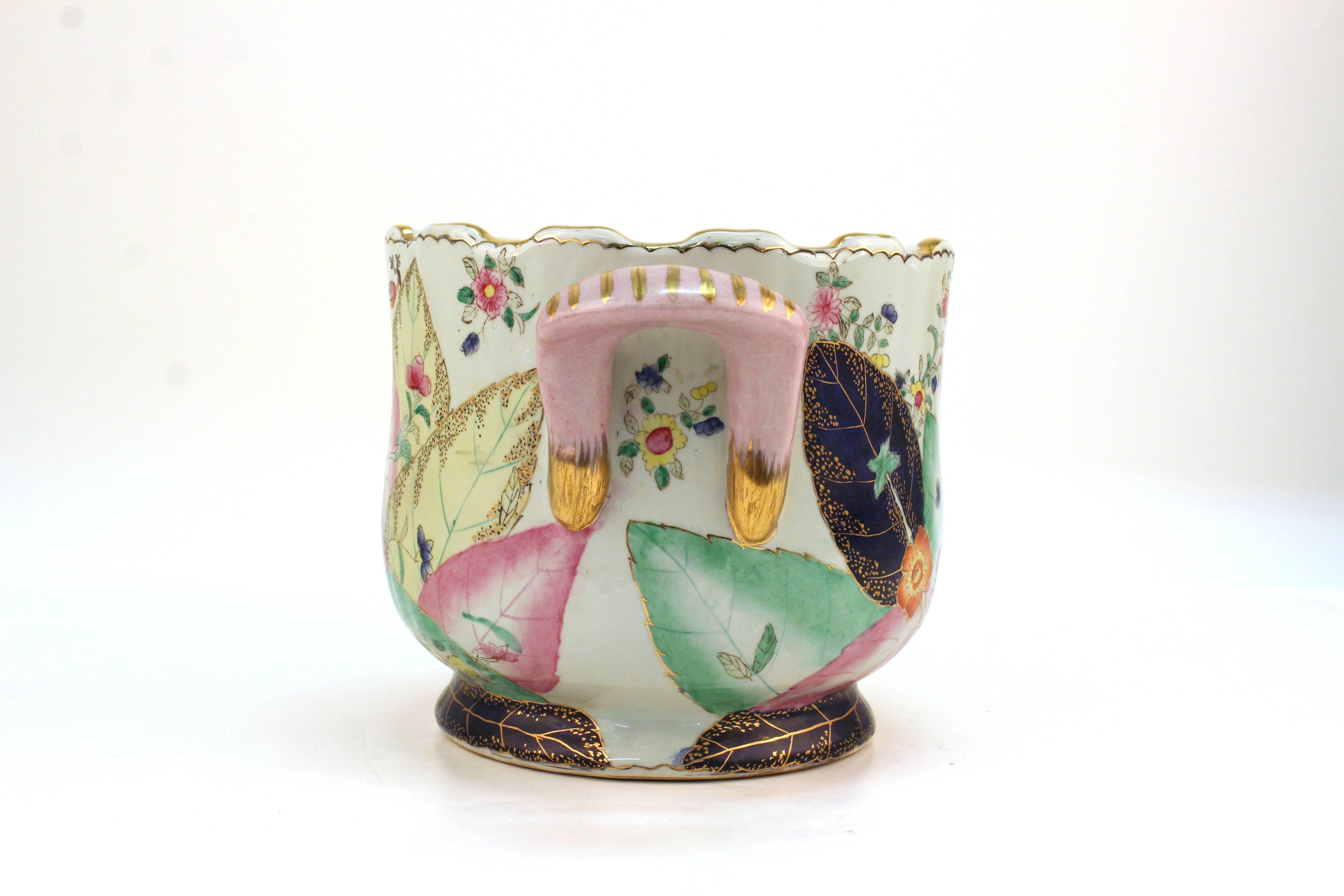 Chinoiserie Tobacco Leaf Pattern Porcelain Pot