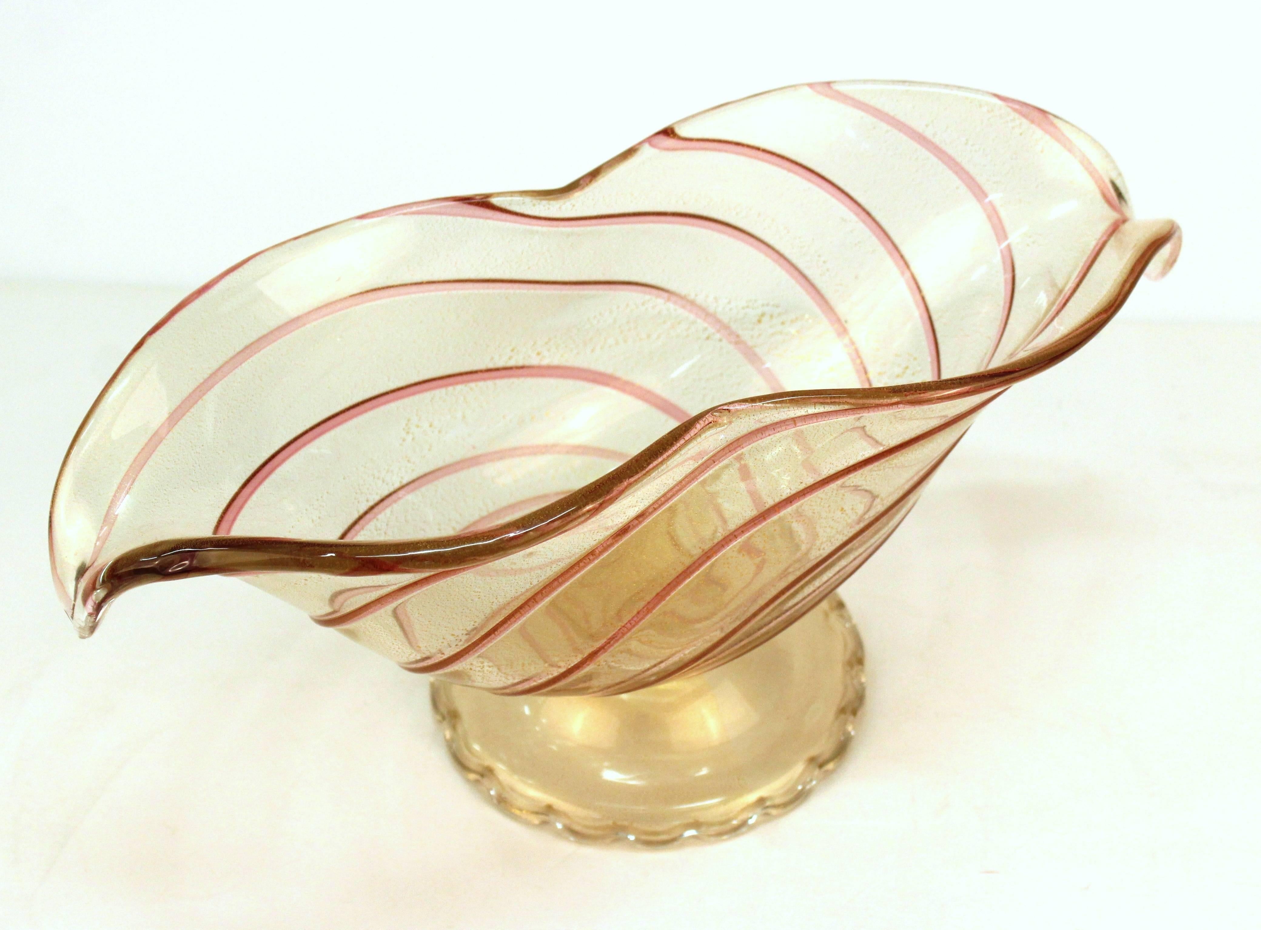 Murano Glass Vase or Bowl in Swirl Pattern with Gold Flakes In Excellent Condition In New York, NY