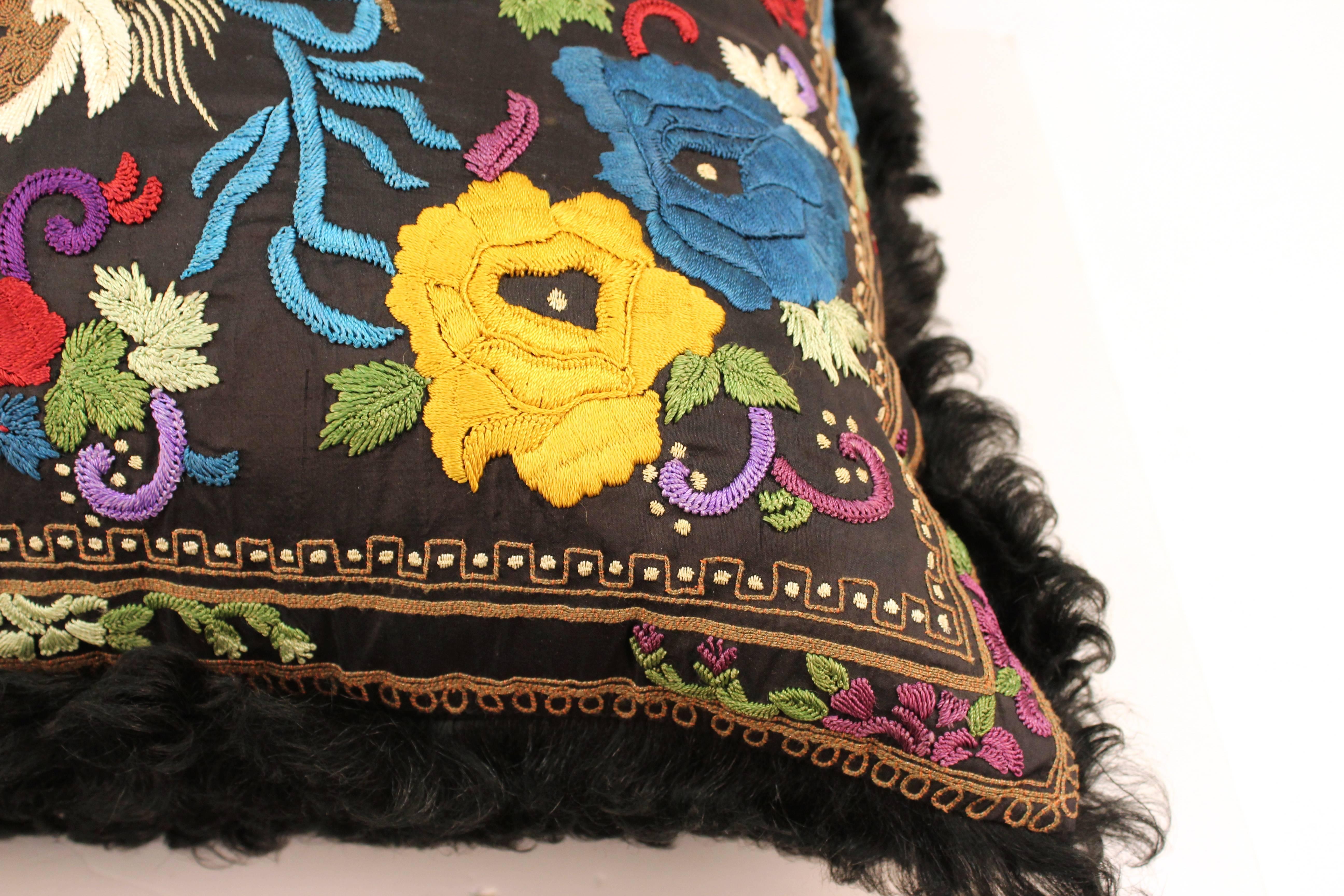 Ralph Lauren Asian-Inspired Silk and Fur Pillow with Embroidered Dragon Motif In Good Condition In New York, NY