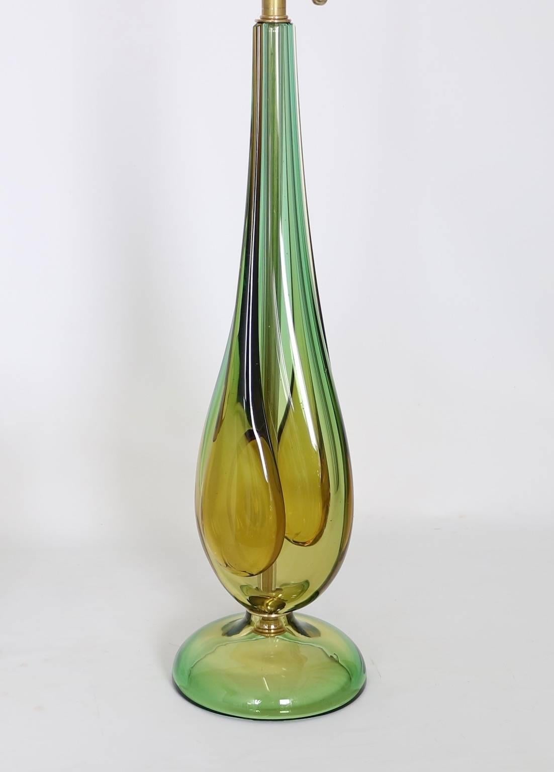 Mid-Century Modern Seguso Murano Sommerso Glass Table Lamp in Green and Amber