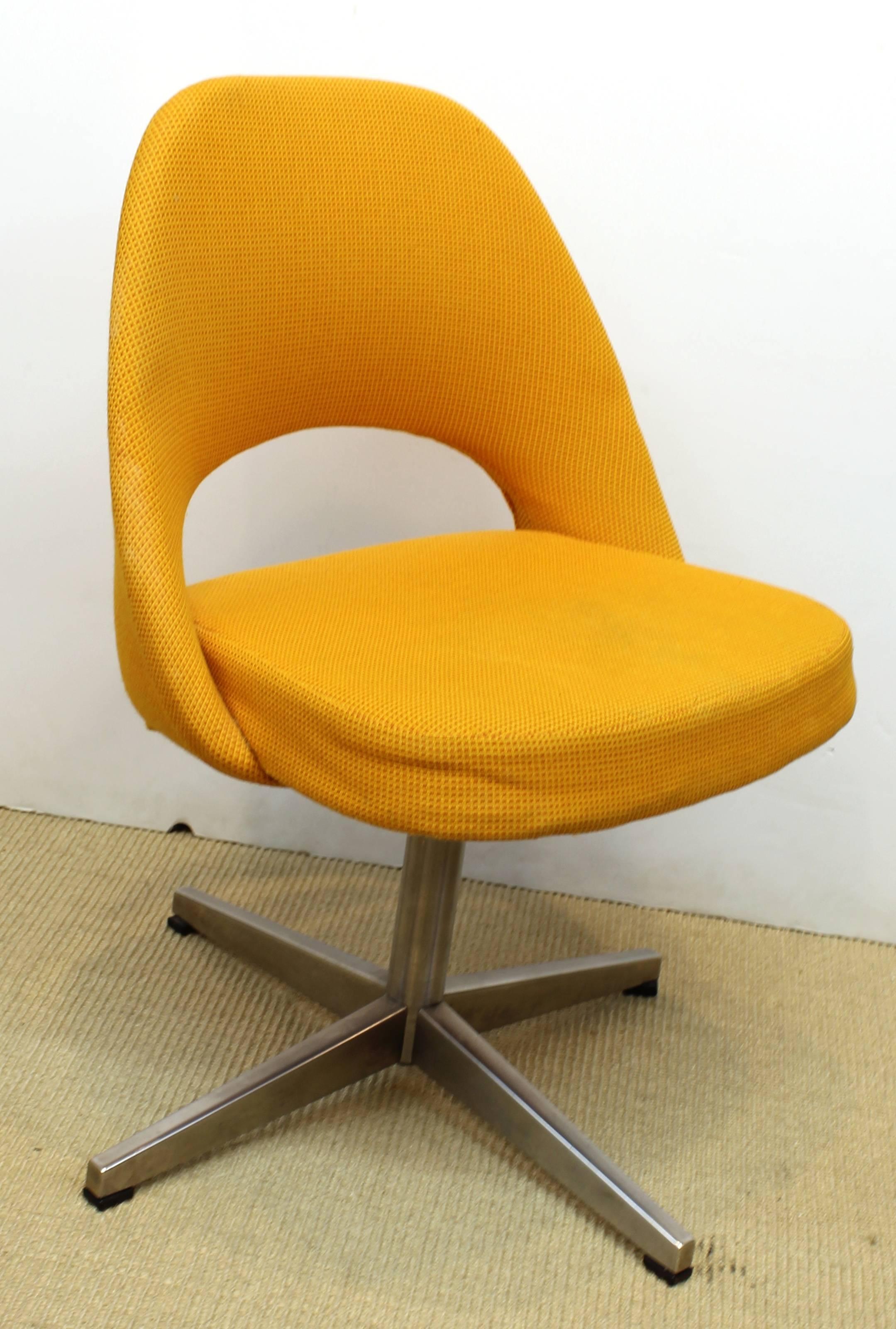 American Eero Saarinen for Knoll International Swivel Chair with Golden Yellow Upholstery