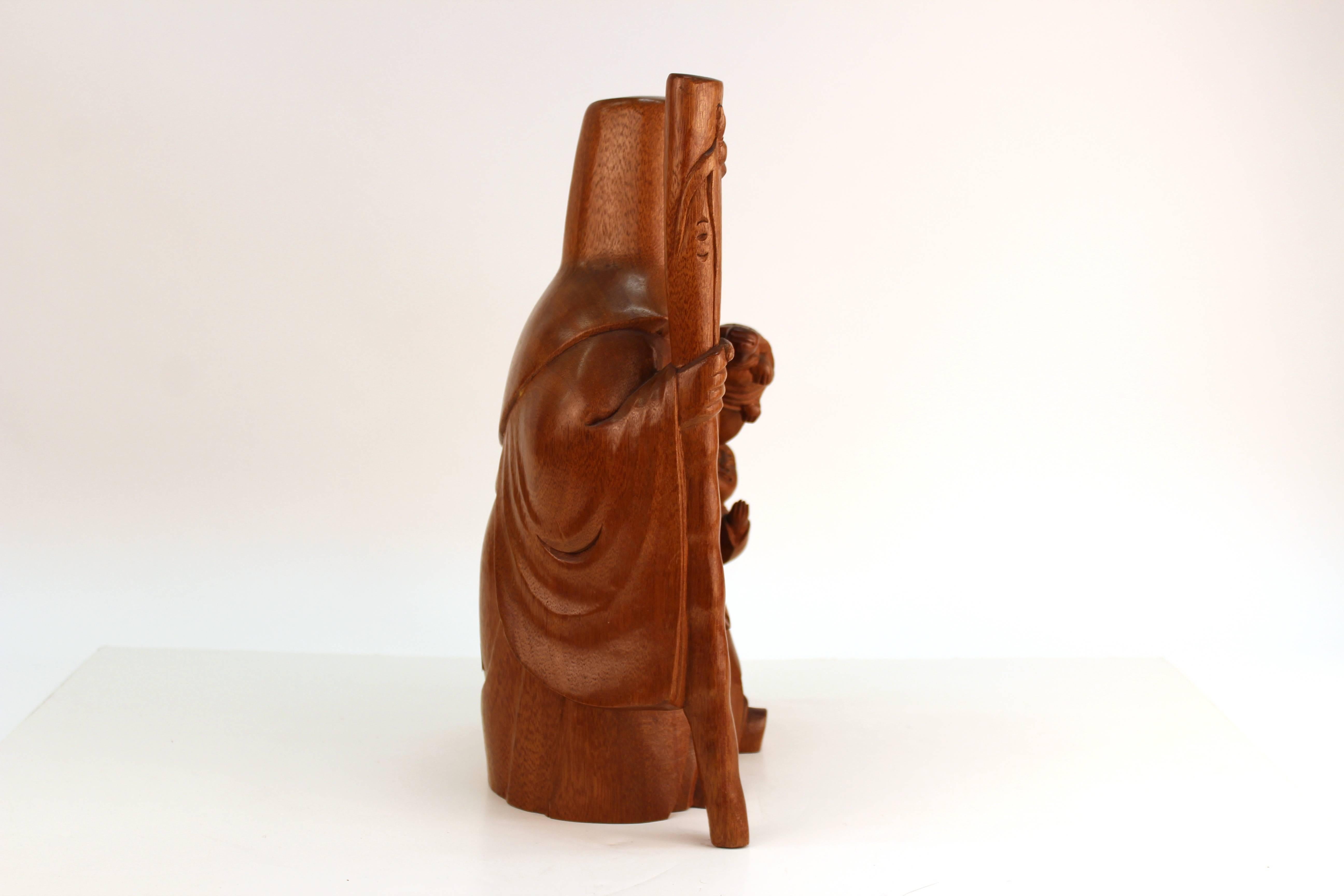 Japonais Okimono japonais en sculpture de bois de Paloma de Jurojin en vente